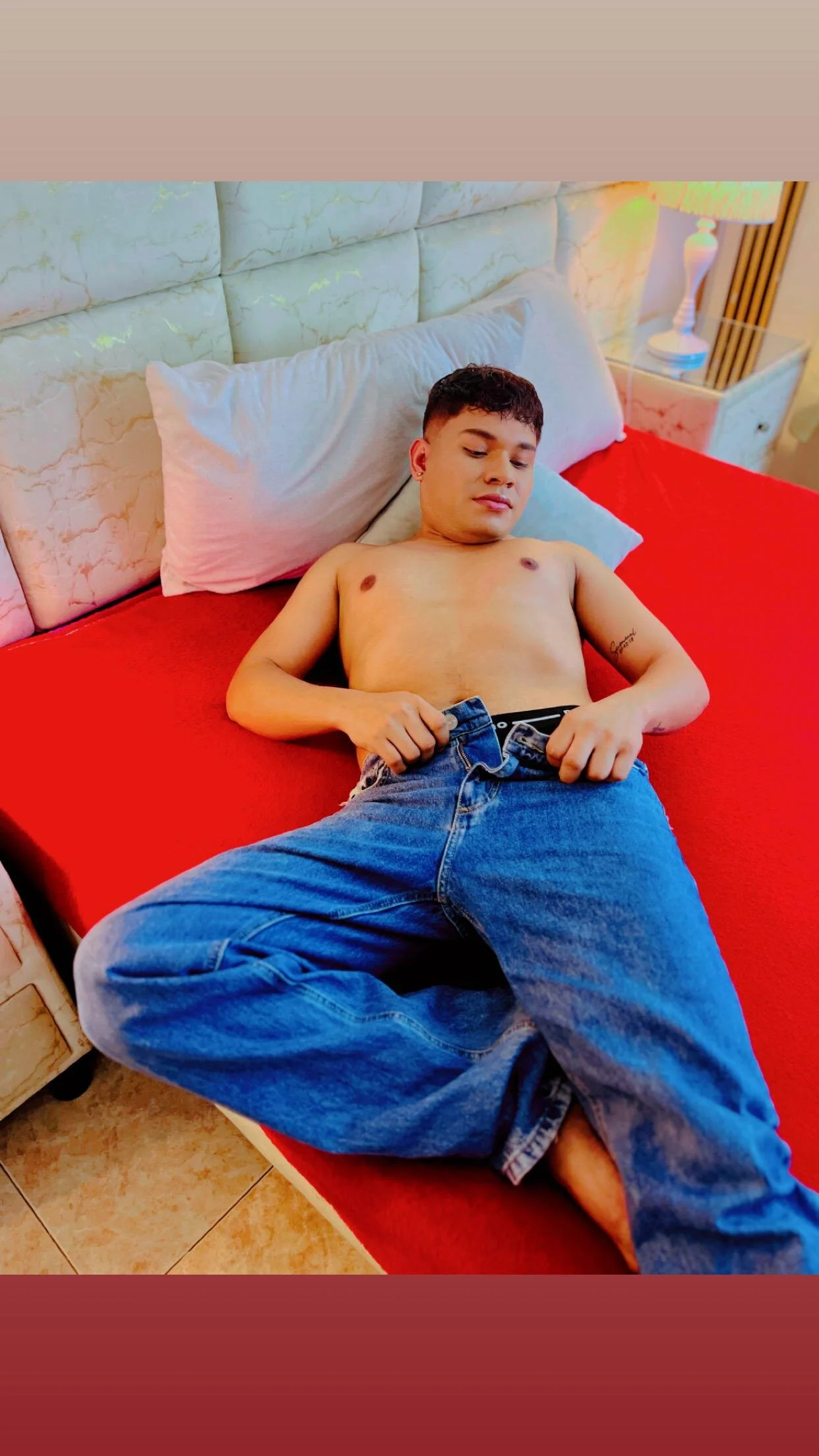 XXX Porn Photo of Nude DaveJonesz 11