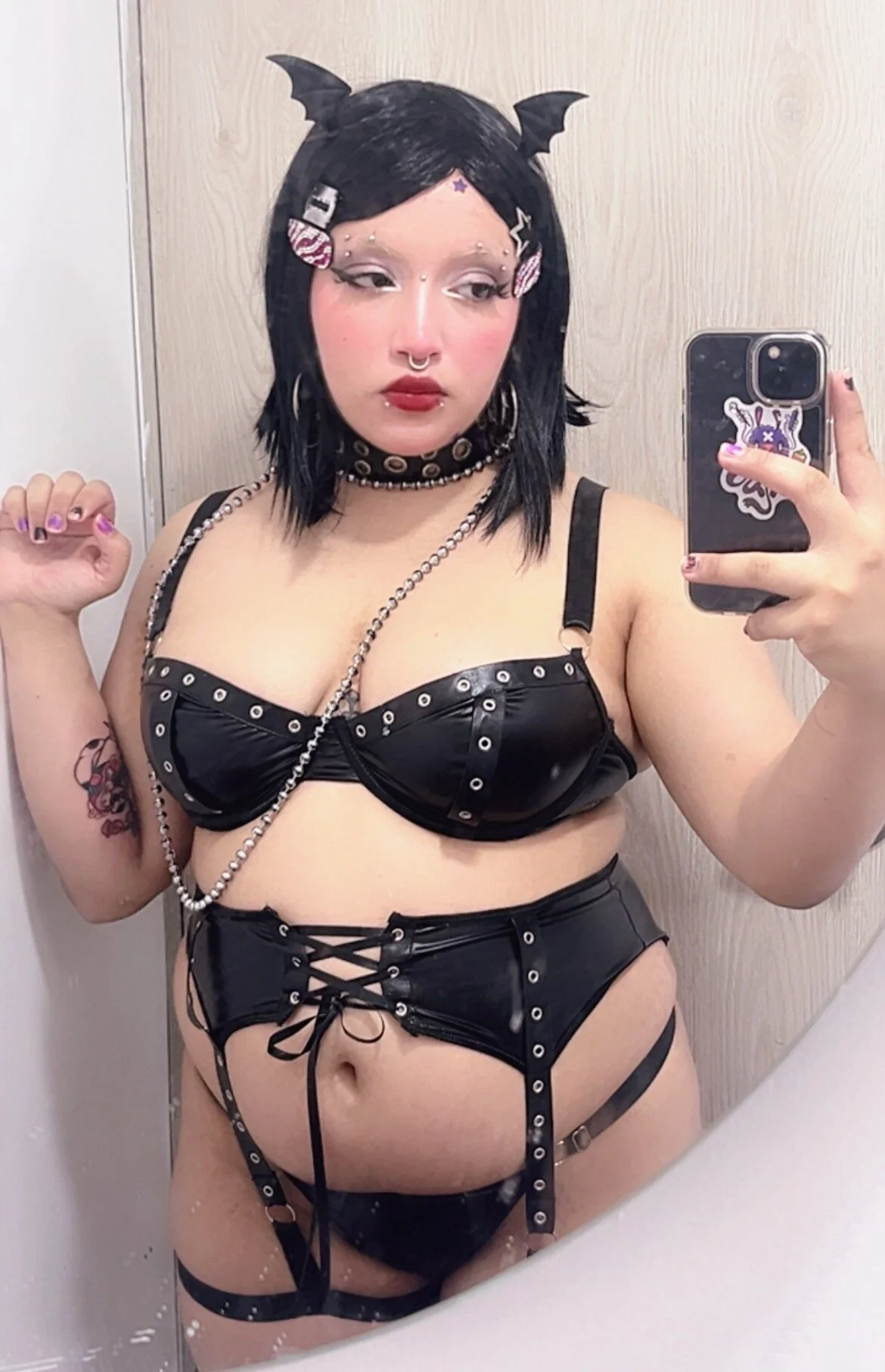 XXX Porn Photo of Nude Noisy_doll 75