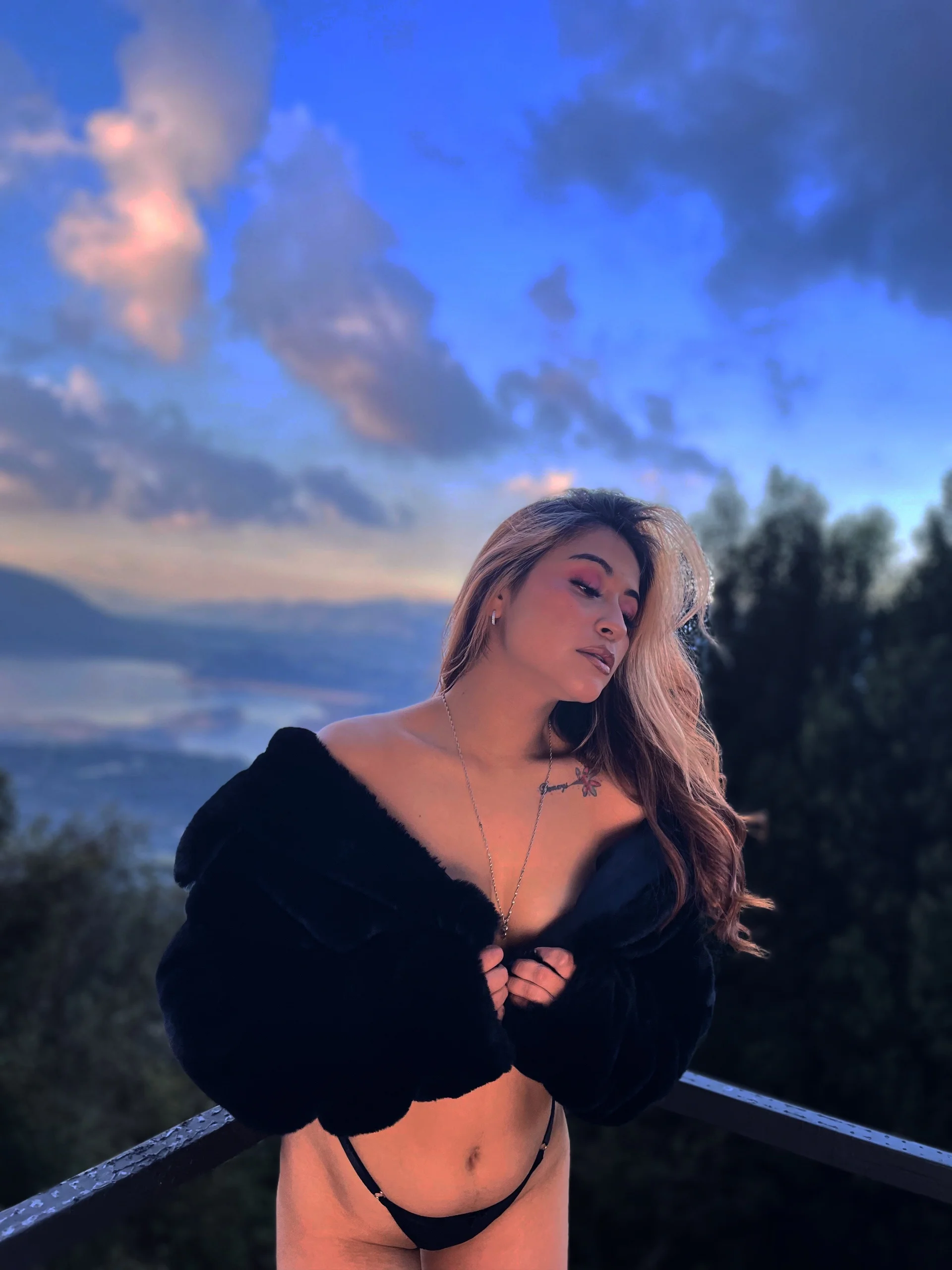 XXX Porn Photo of Nude aliss_ev 22