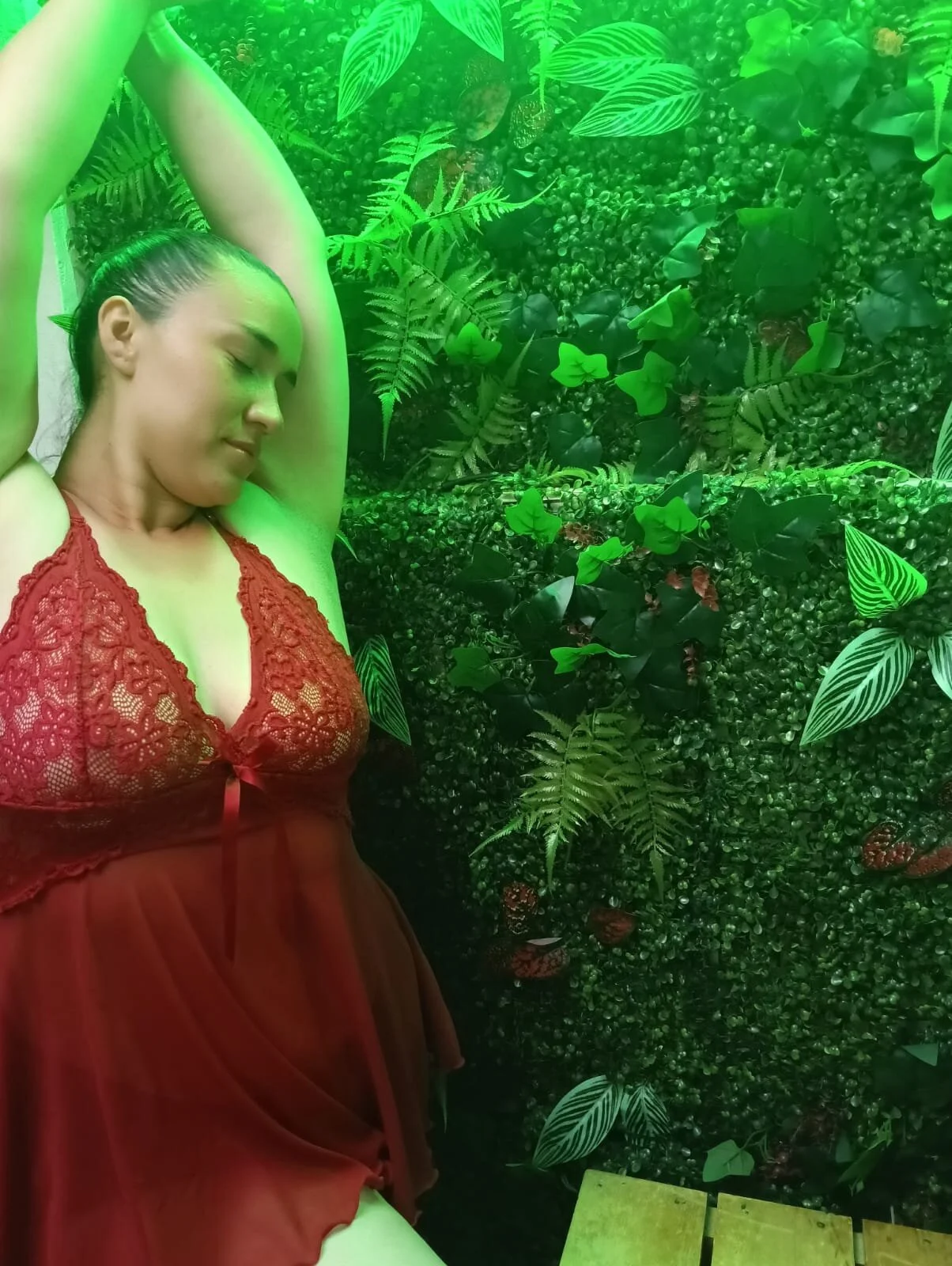 XXX Porn Photo of Nude Alice_Jovovich69 3