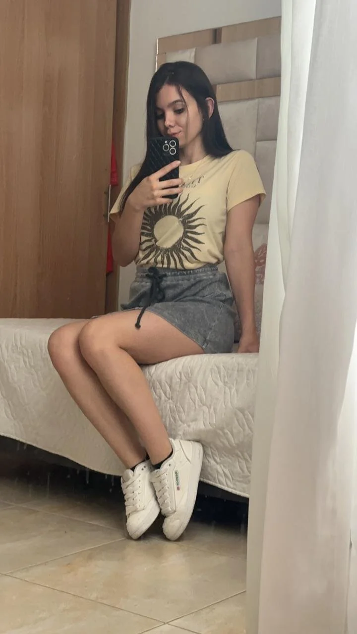 XXX Porn Photo of Nude isabella_gomez11 3
