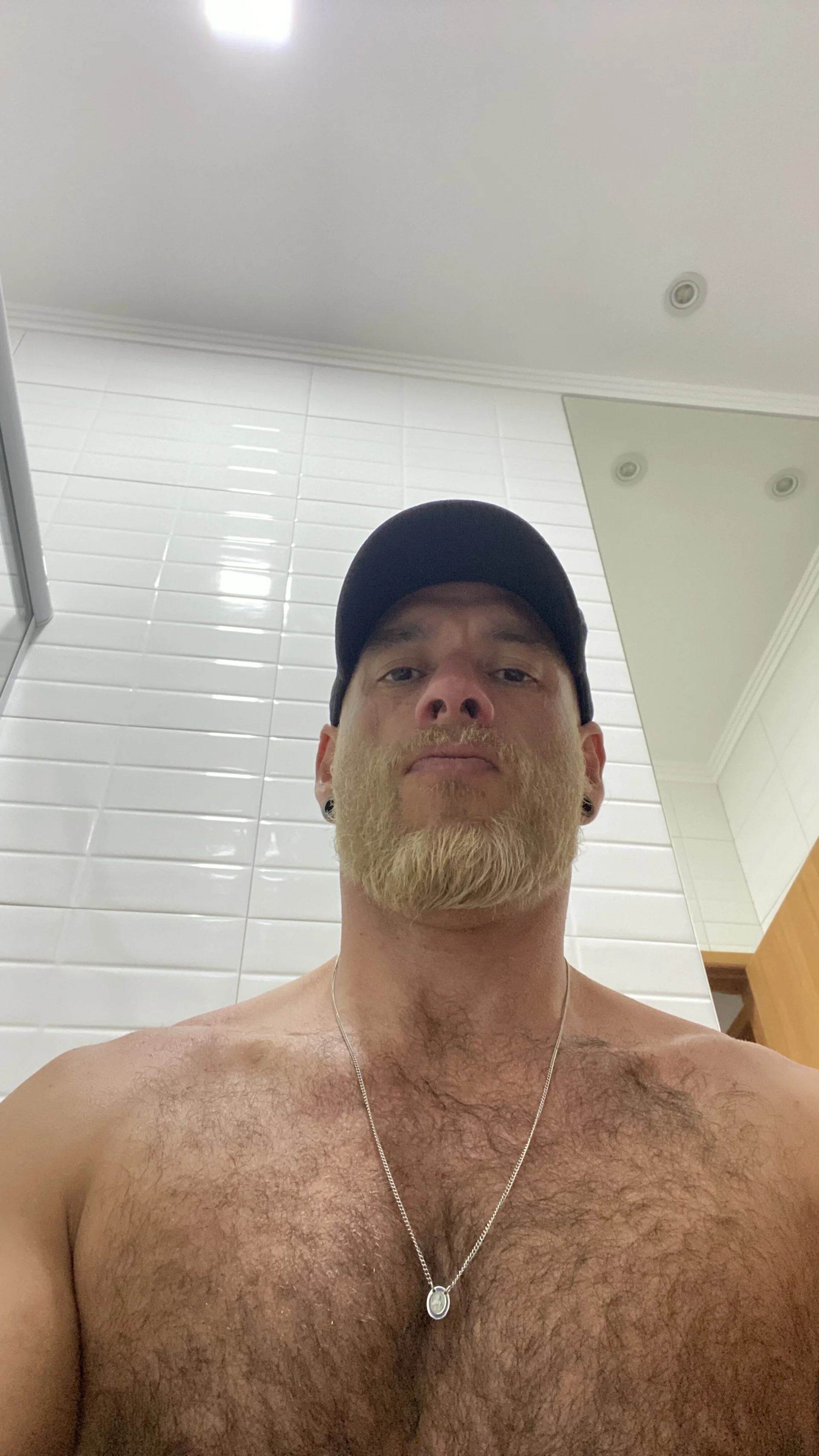 XXX Porn Photo of Nude Galegomg 2