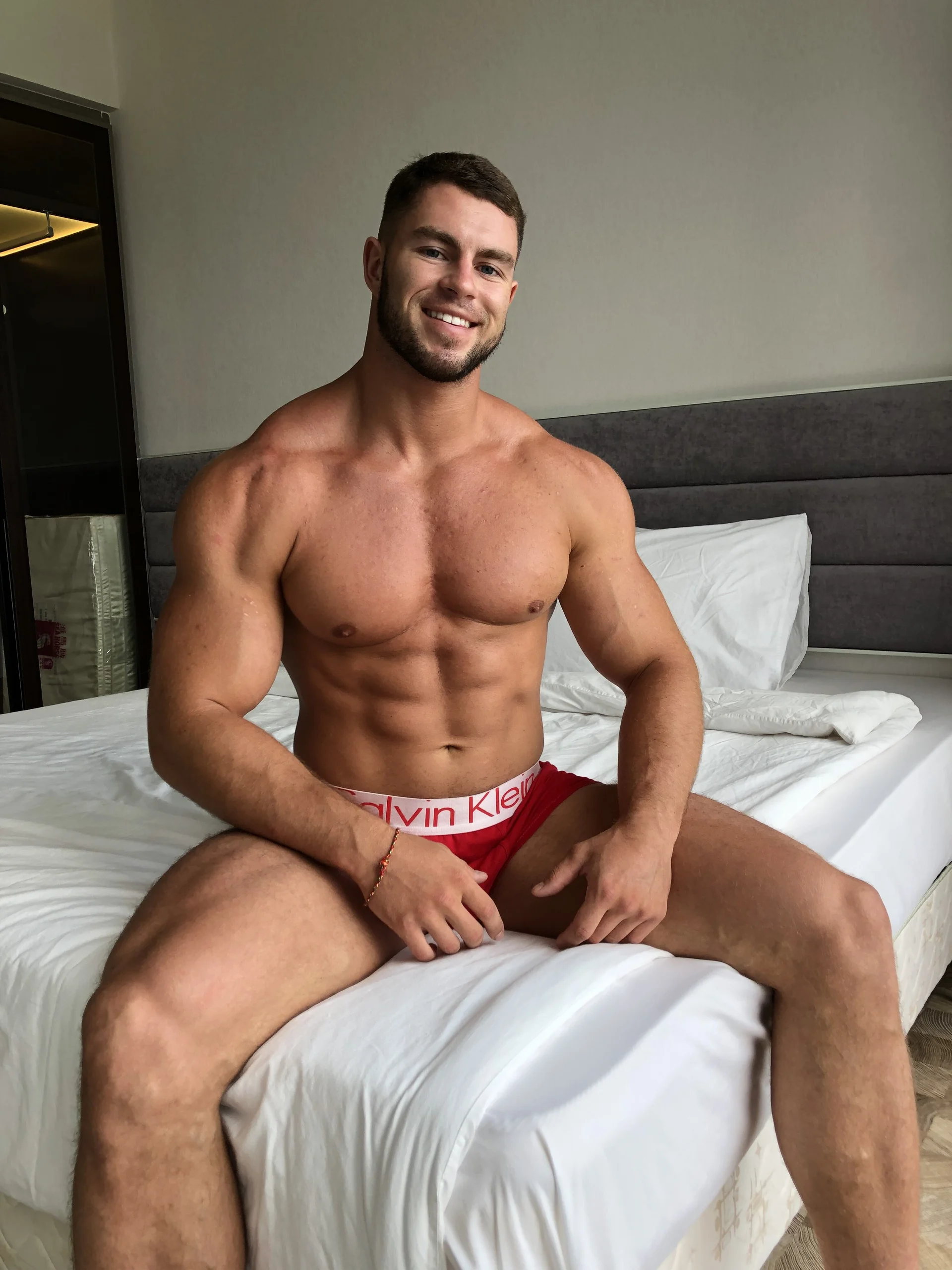 XXX Porn Photo of Nude muscularjohnforuX 7