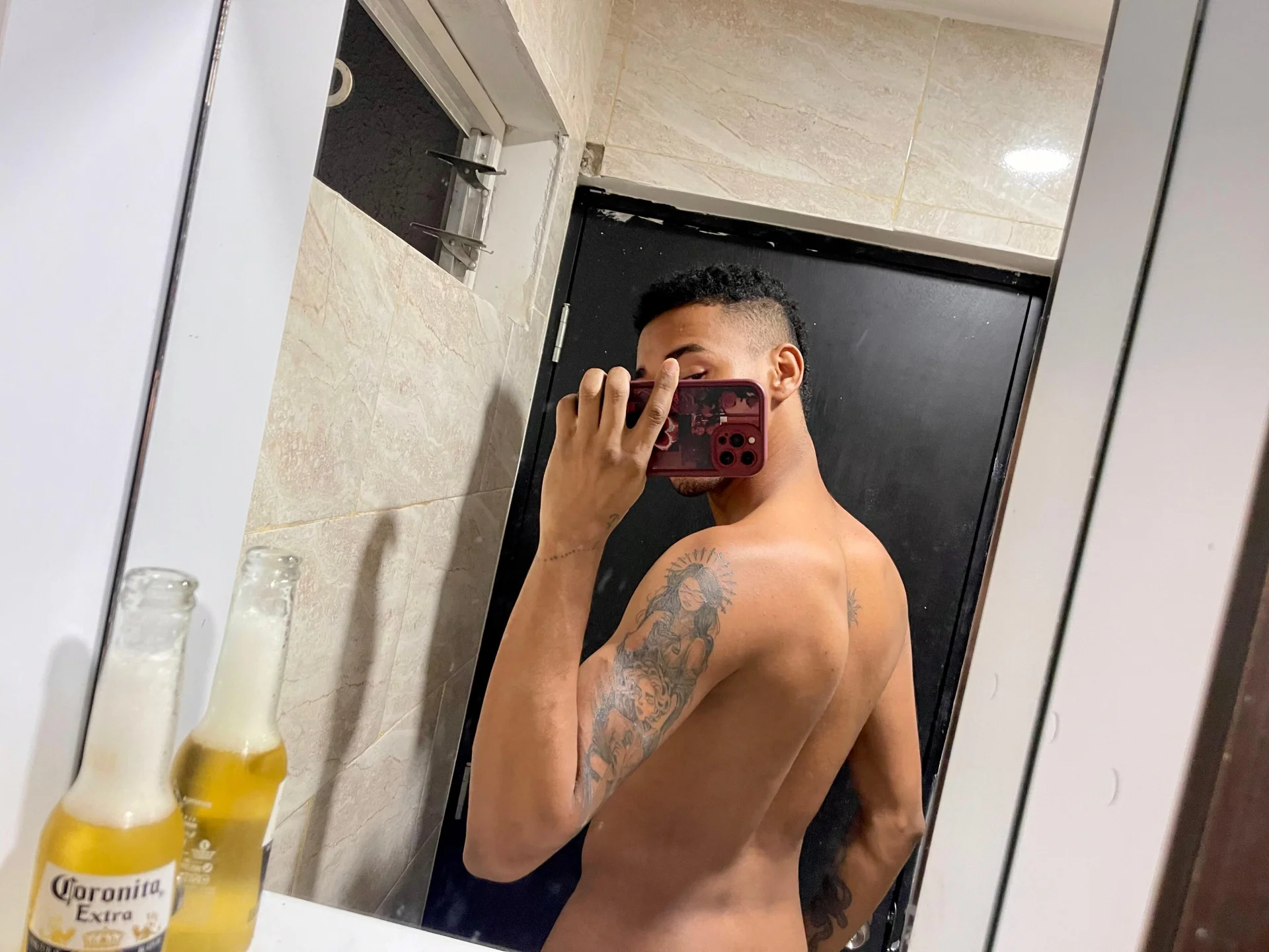 XXX Porn Photo of Nude Hottwinkguys 10