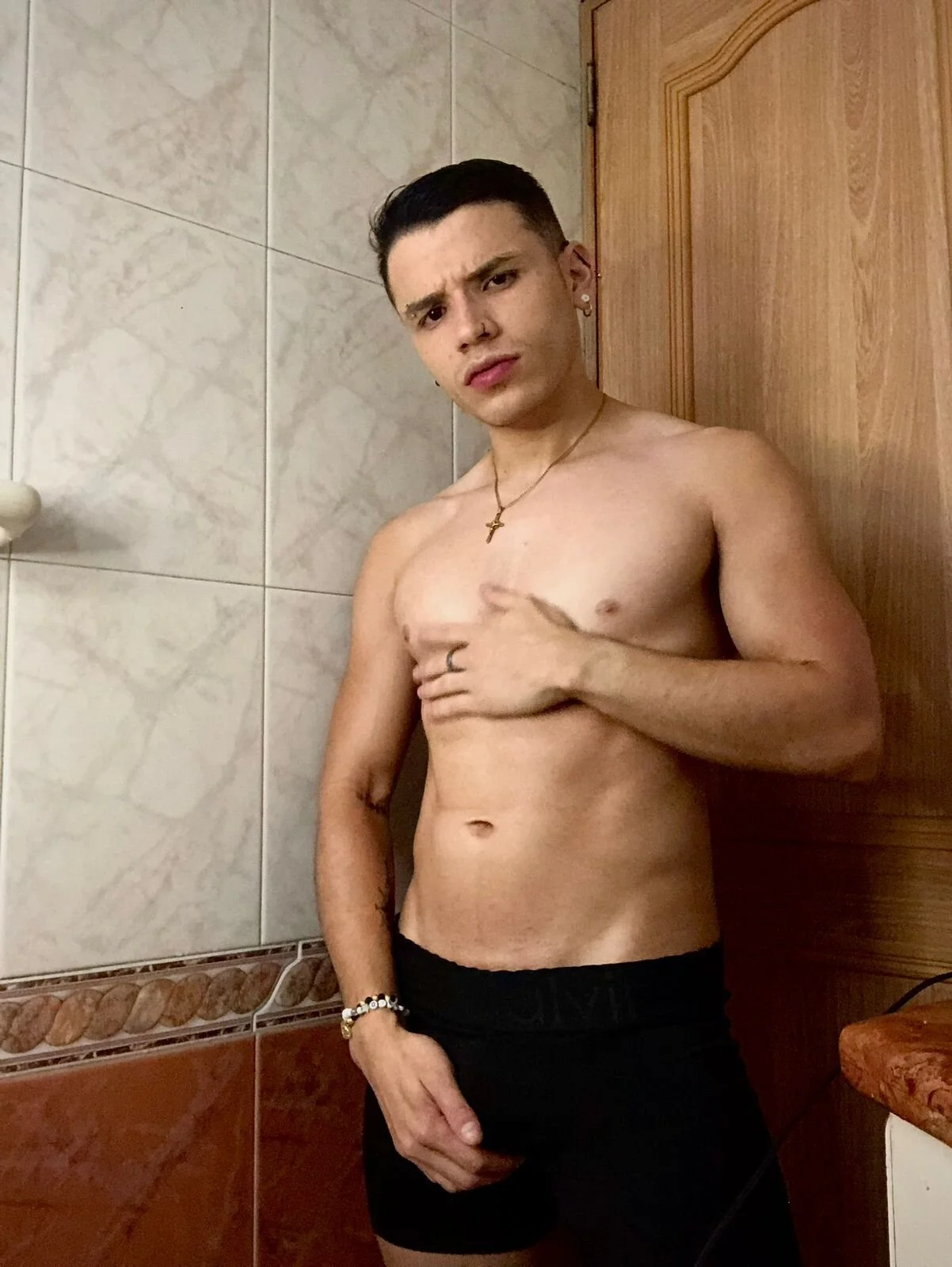 XXX Porn Photo of Nude liam_es 3