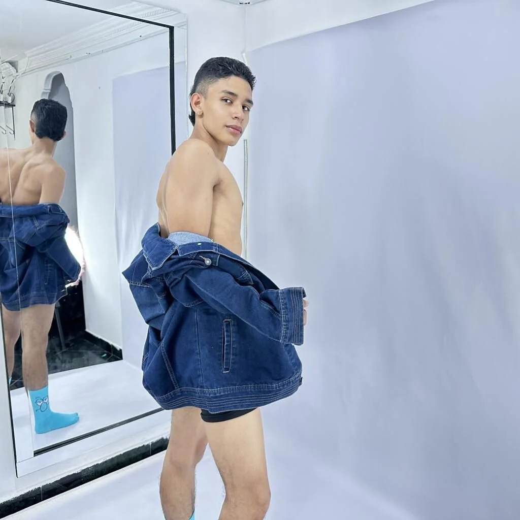 XXX Porn Photo of Nude evanscollins 1