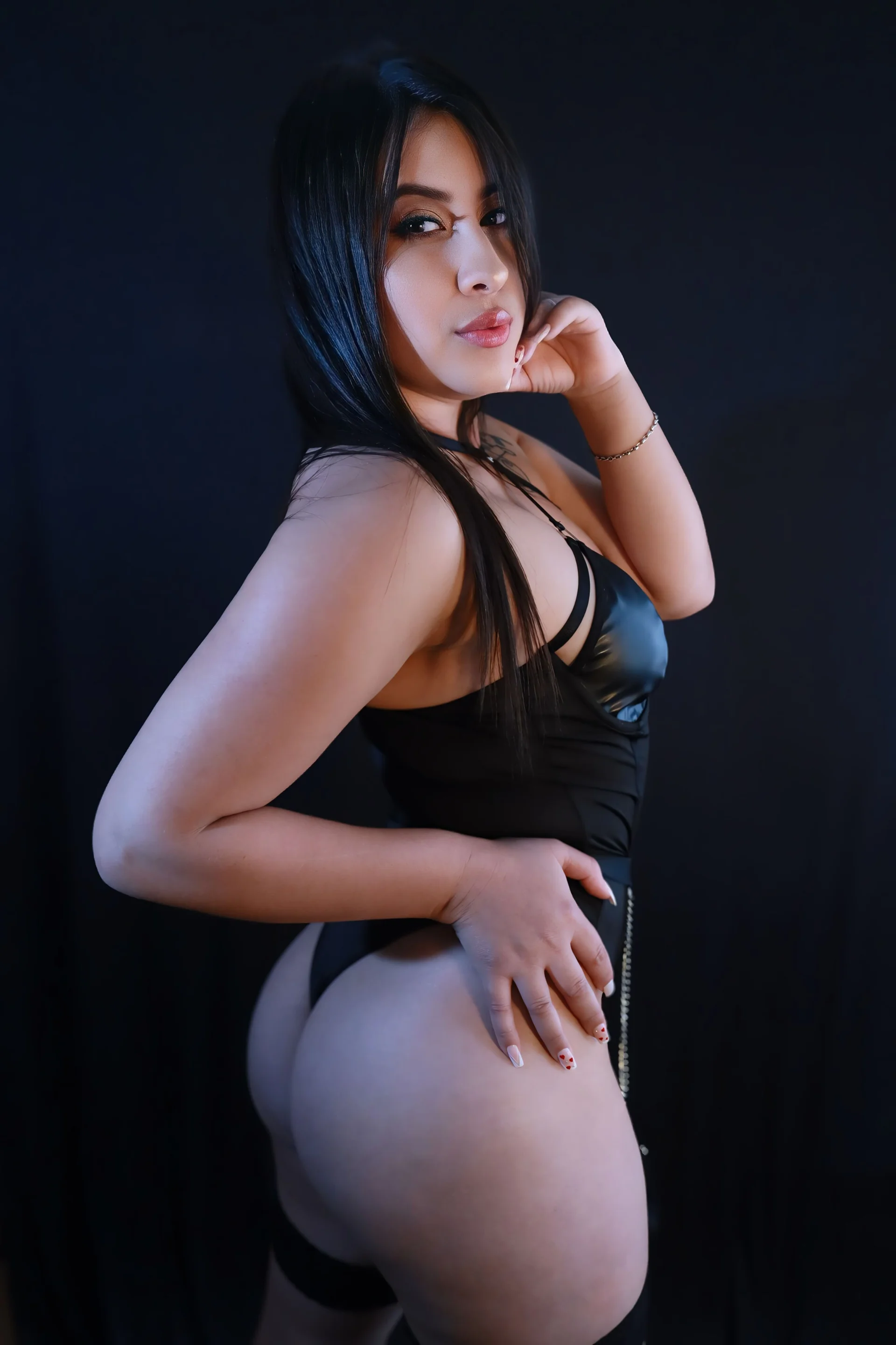 XXX Porn Photo of Nude mialorents 1