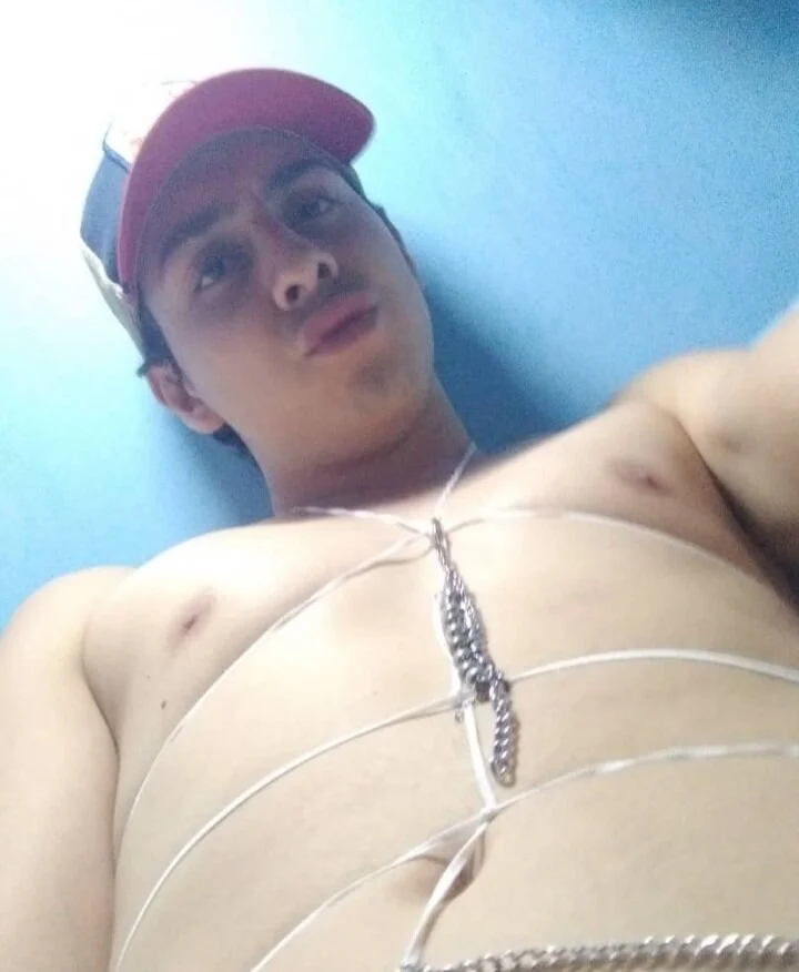 XXX Porn Photo of Nude Dylanmcgz2314 1