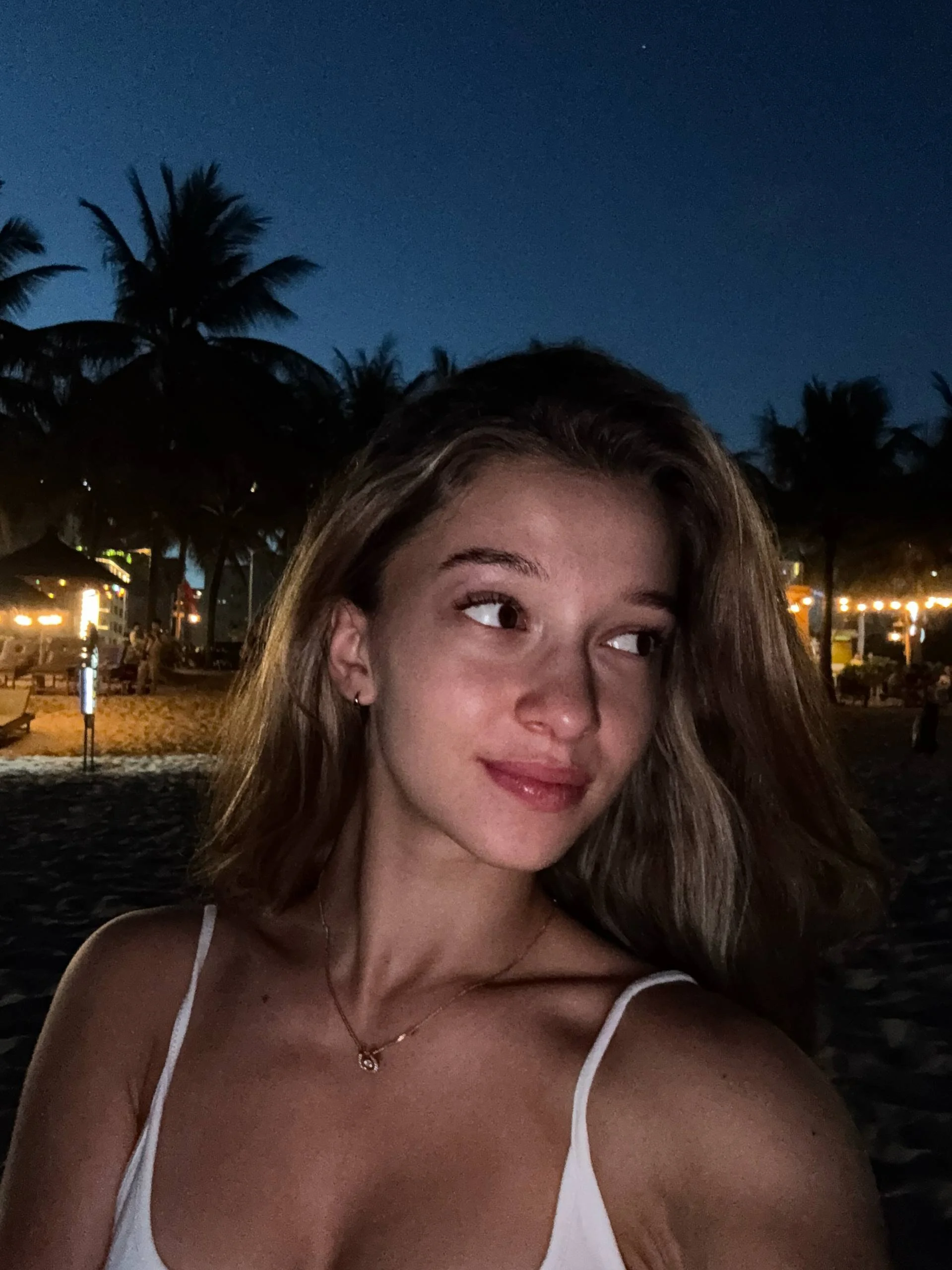 XXX Porn Photo of Nude your_poetry 10