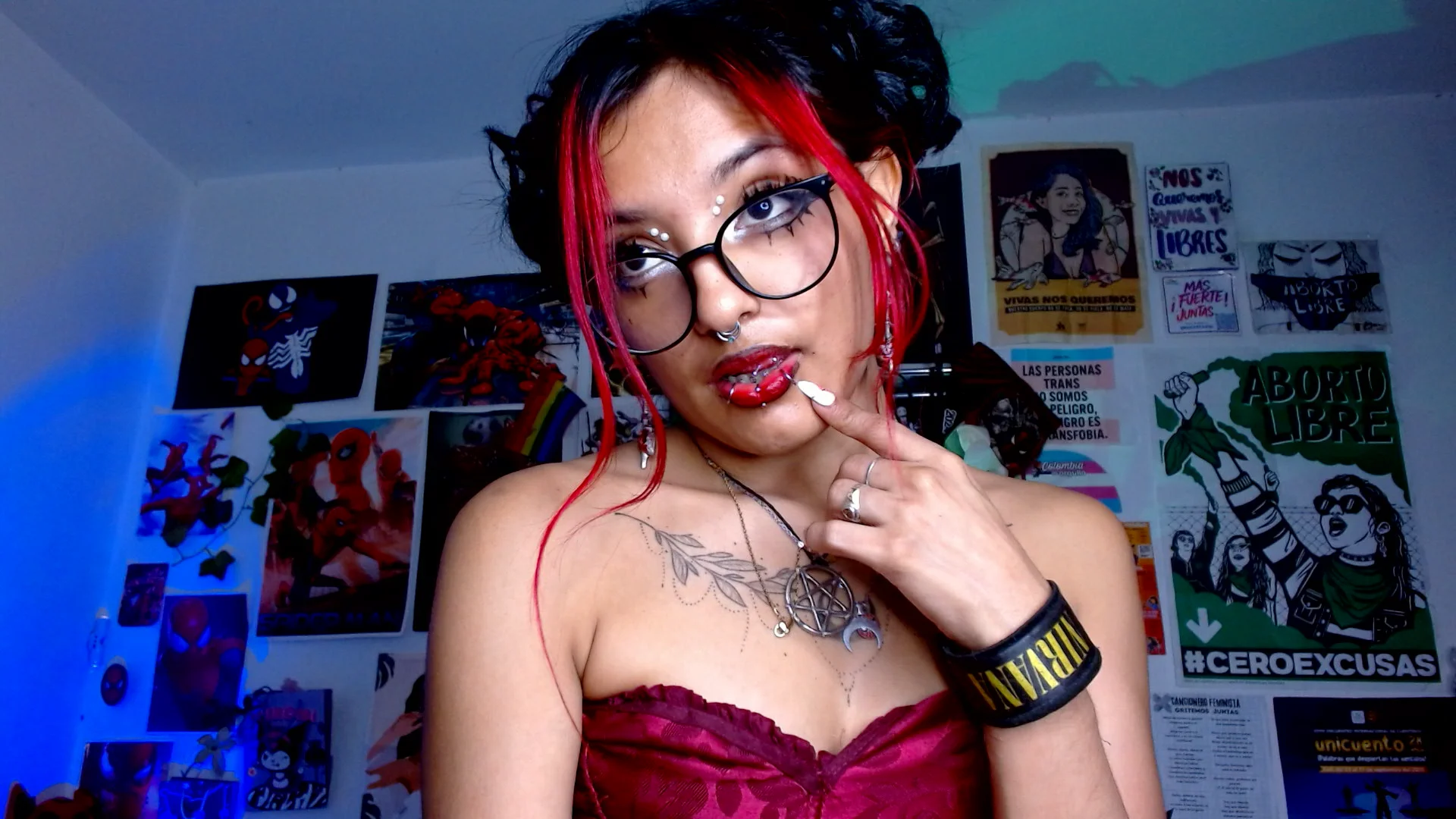 XXX Porn Photo of Nude carolinerue 114