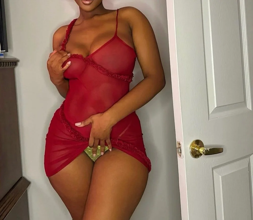 XXX Porn Photo of Nude sweetmelodiey 4