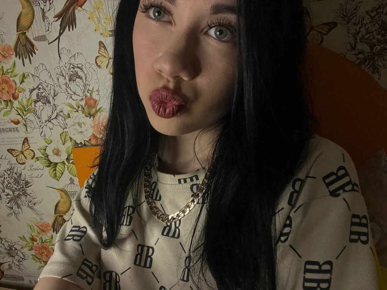 XXX Porn Photo of Nude BellaLoveHugs 2