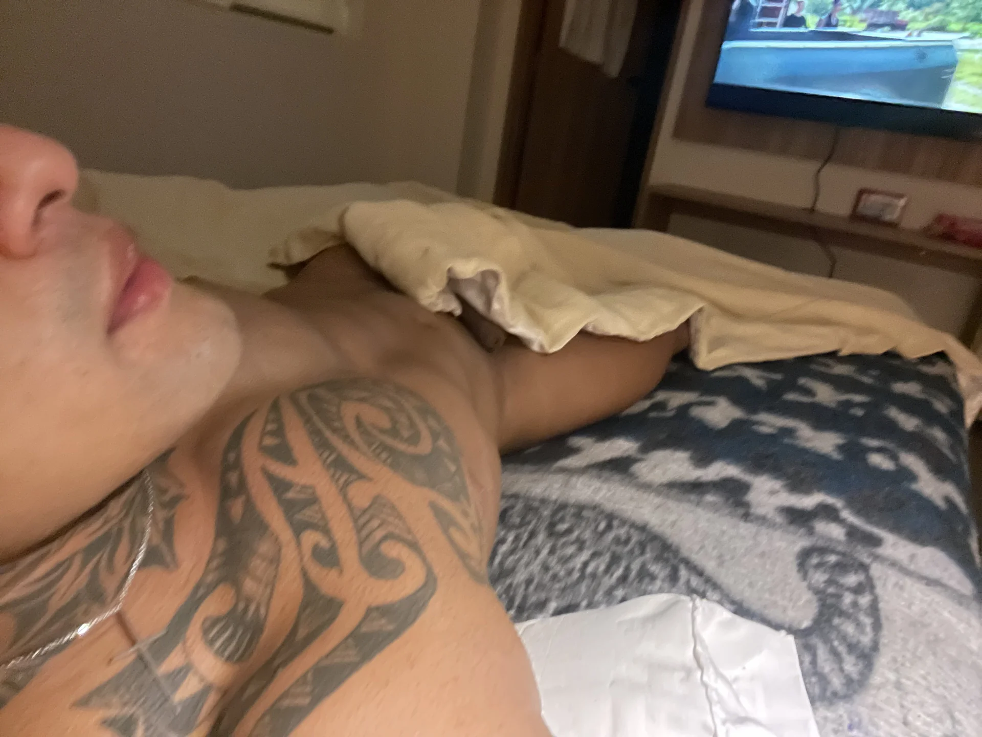 XXX Porn Photo of Nude royvergon23cm 8