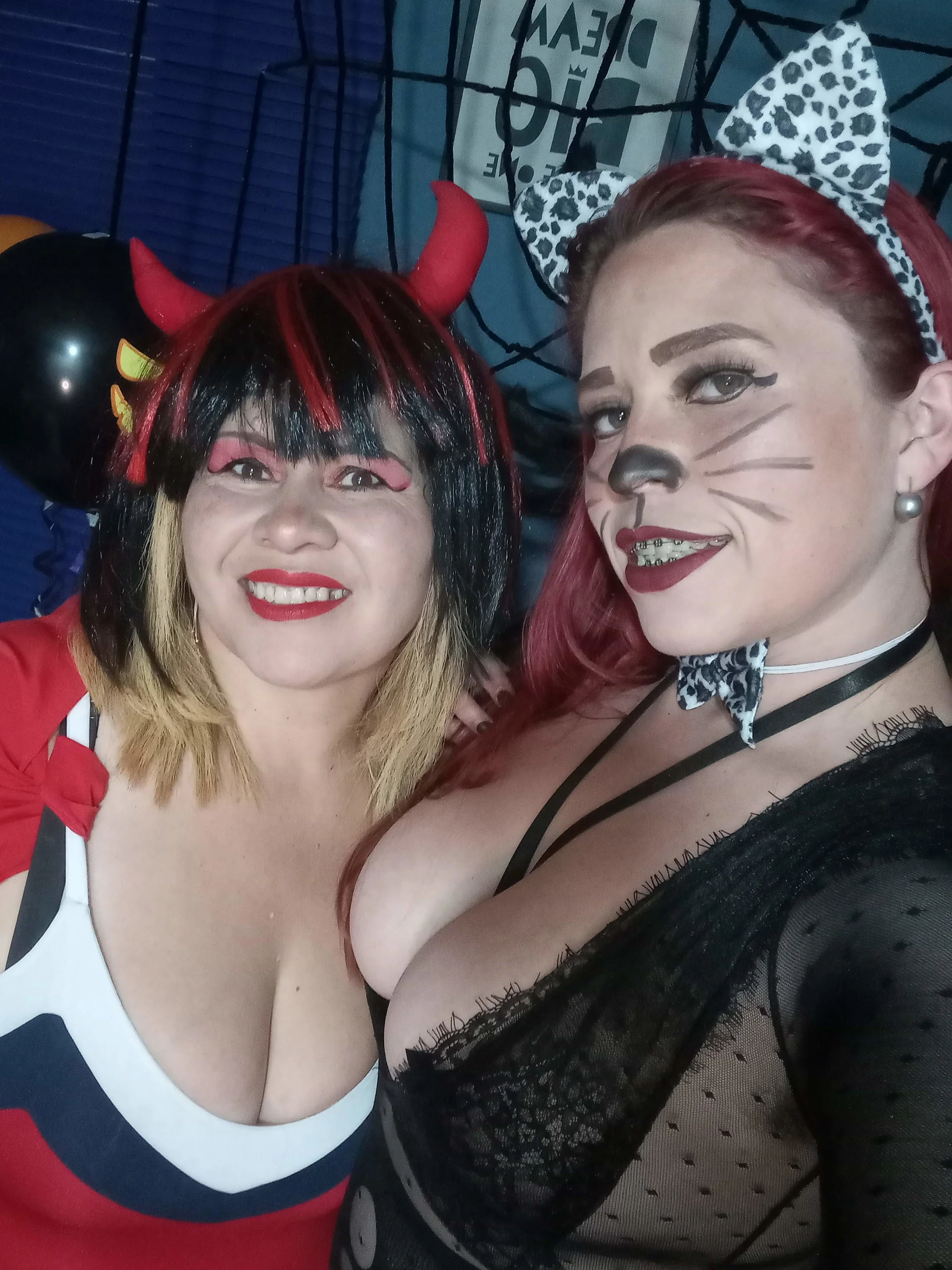 XXX Porn Photo of Nude lesb_milf 63