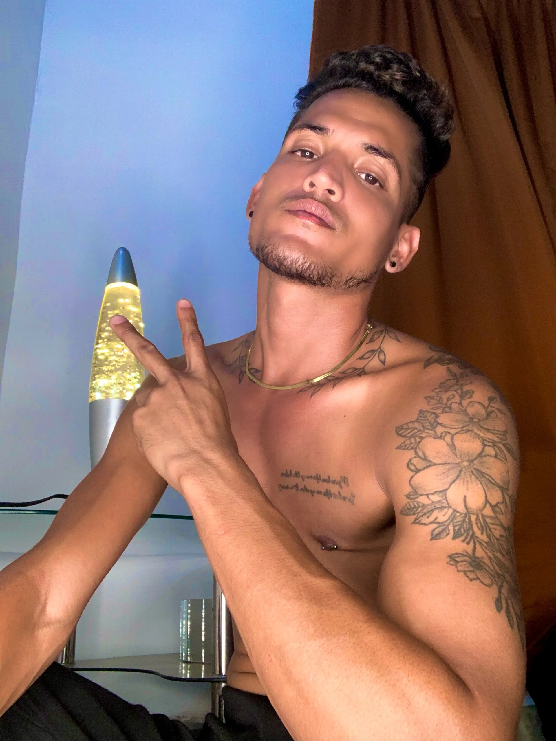 XXX Porn Photo of Nude NeomarErick 5