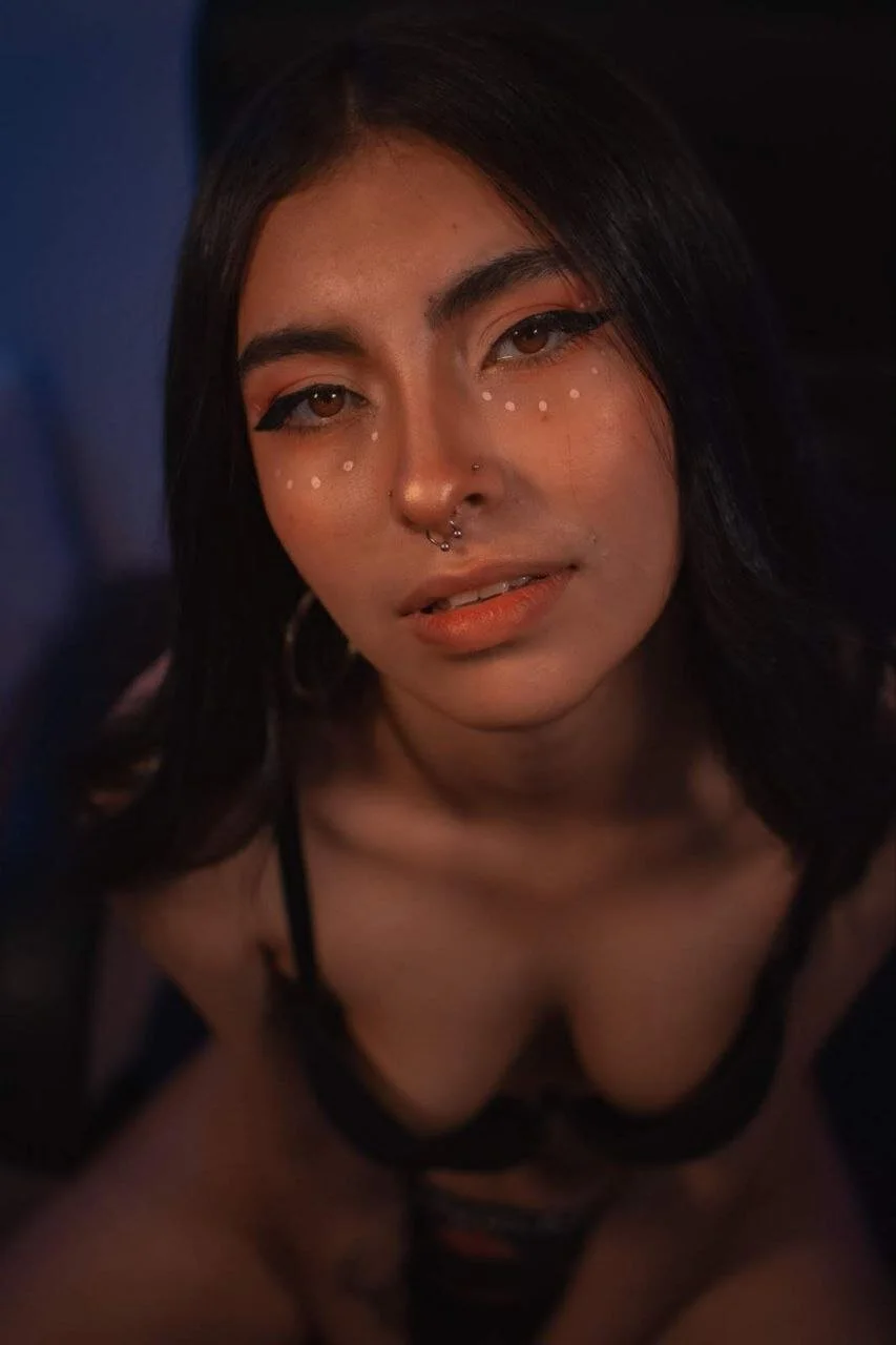 XXX Porn Photo of Nude Molly_A 30