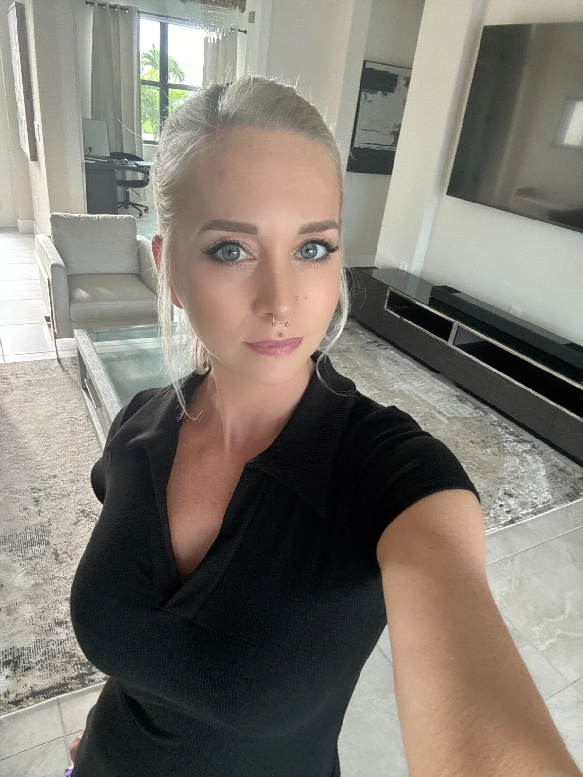 XXX Porn Photo of Nude LoveMoScarlett 2