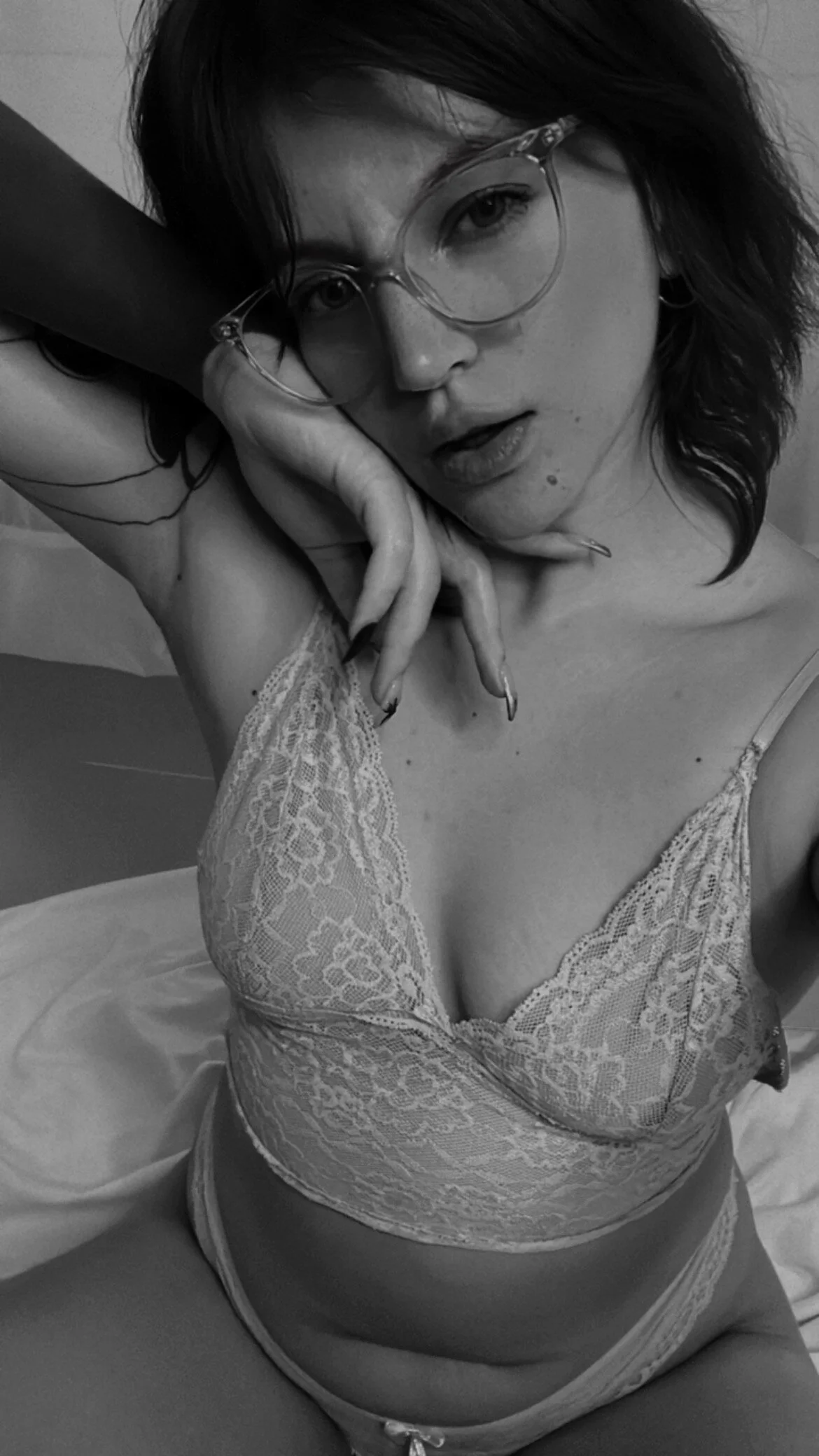 XXX Porn Photo of Nude IsaFlints 16