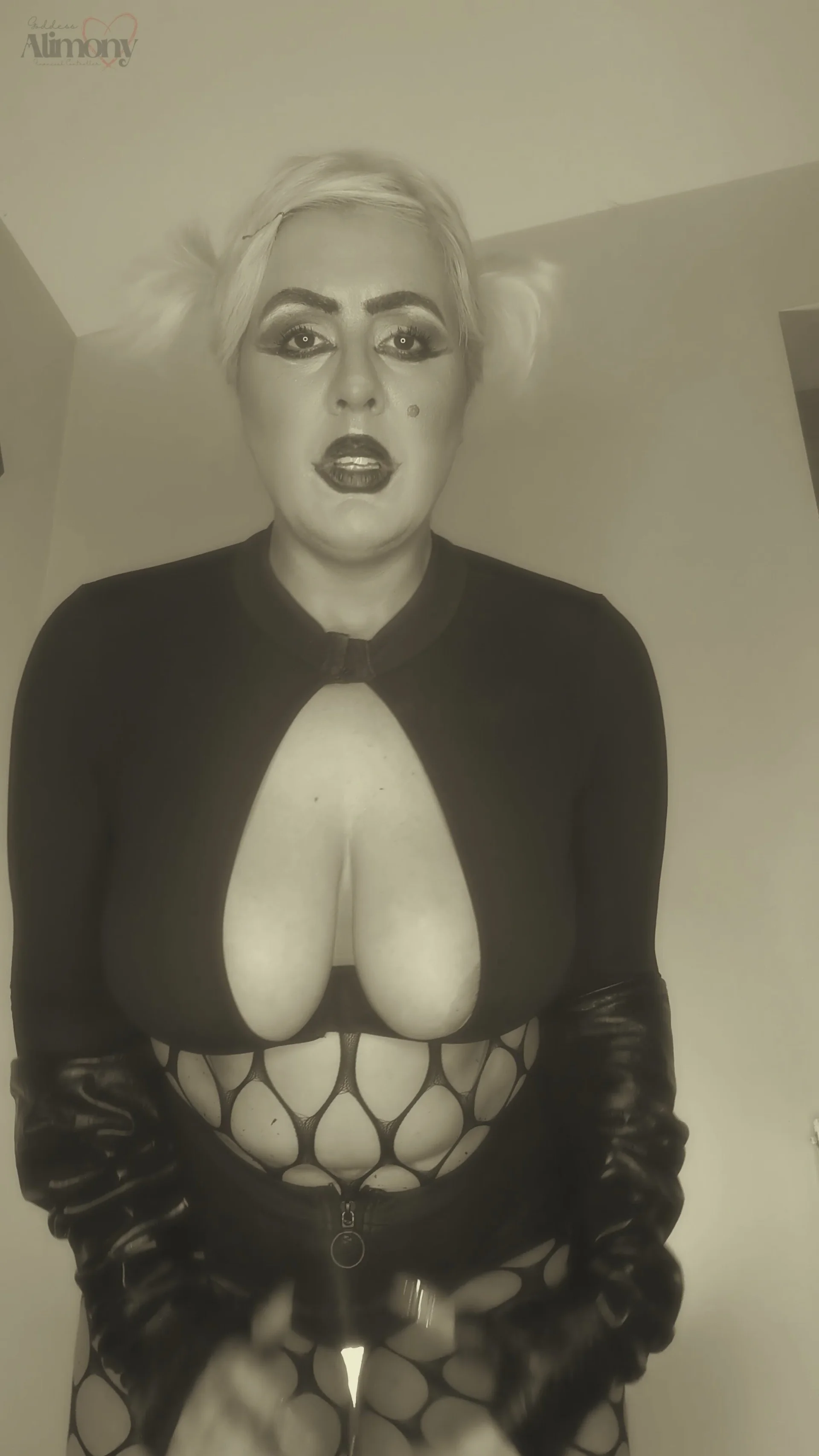 XXX Porn Photo of Nude GoddessAlimony 1495