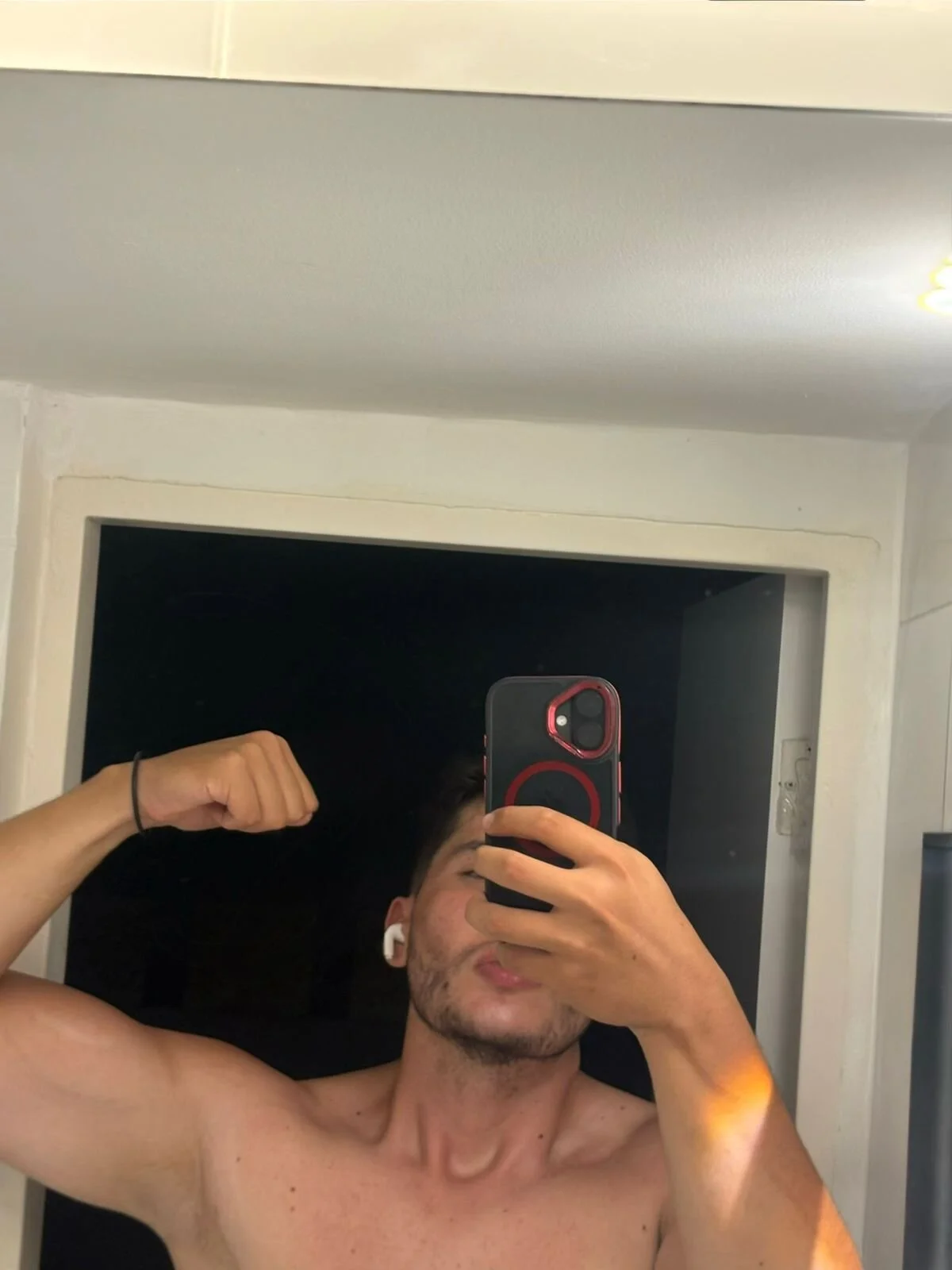 XXX Porn Photo of Nude nickkk_hills 1