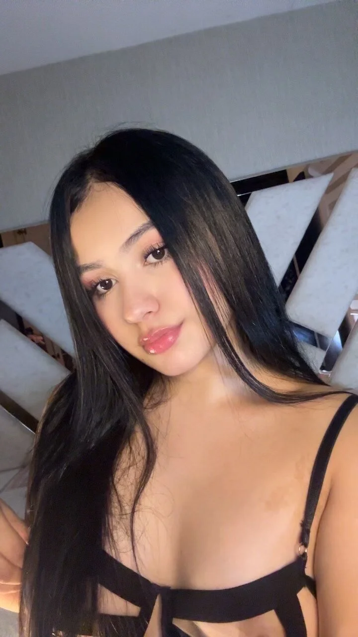XXX Porn Photo of Nude baby_natalie 1