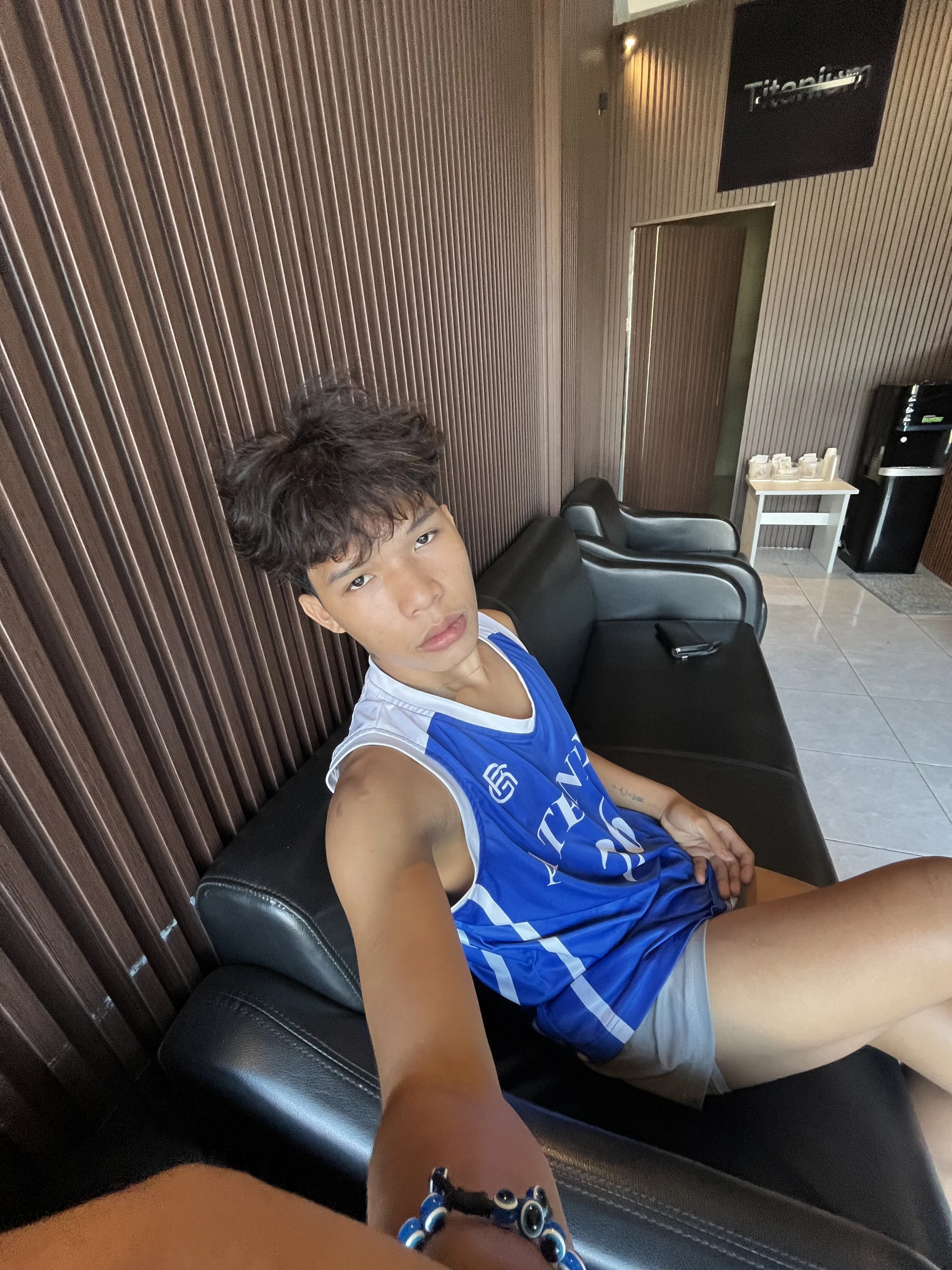 XXX Porn Photo of Nude YURI_KUN 4