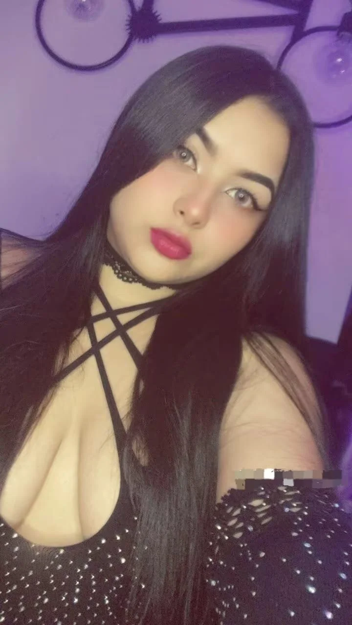 XXX Porn Photo of Nude KamylaBiker 5
