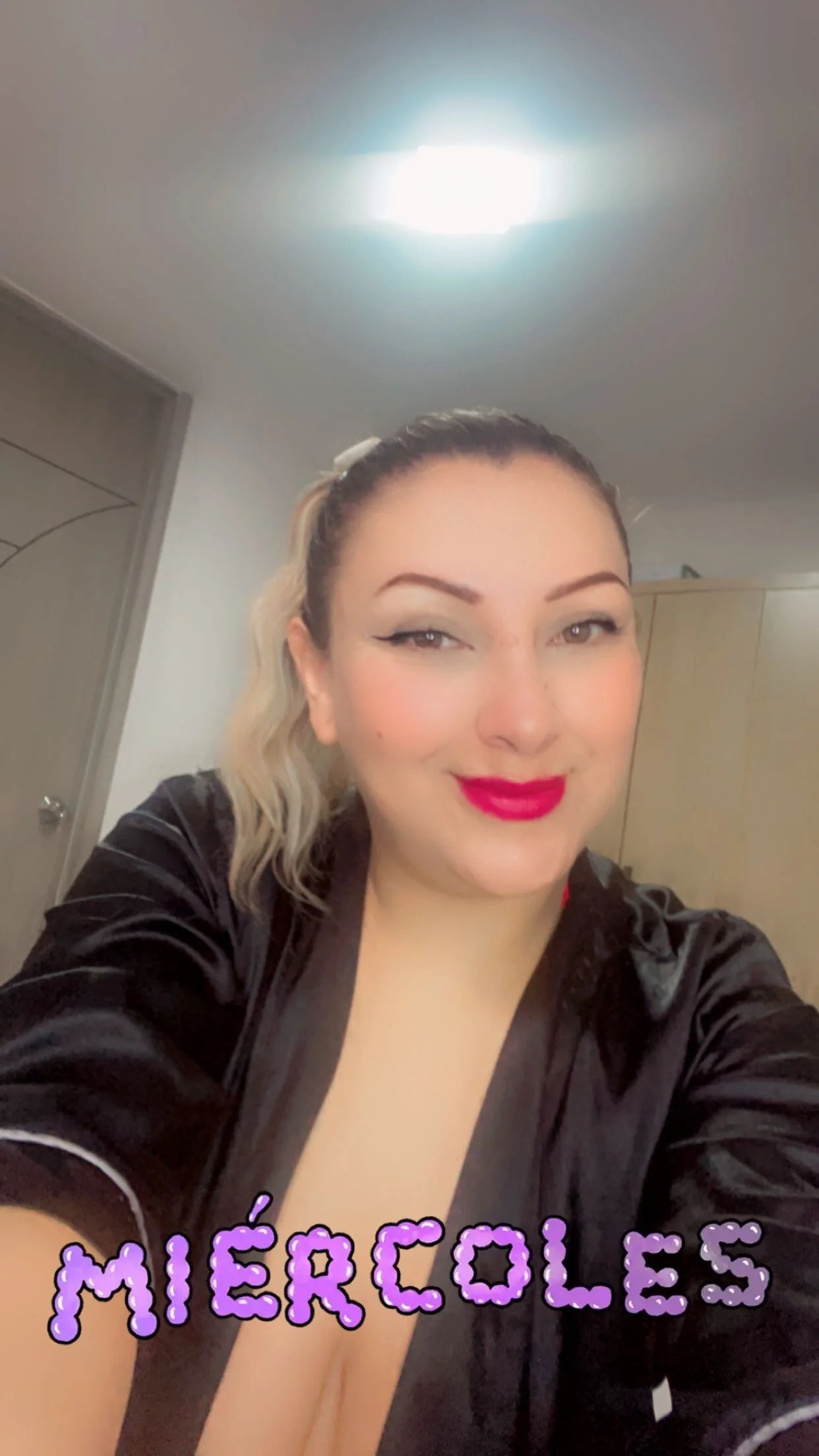 XXX Porn Photo of Nude Lady__Pink 1