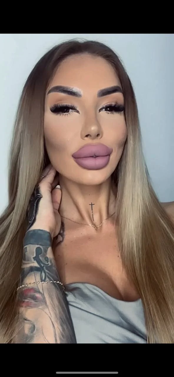 XXX Porn Photo of Nude RaquelleVon 37