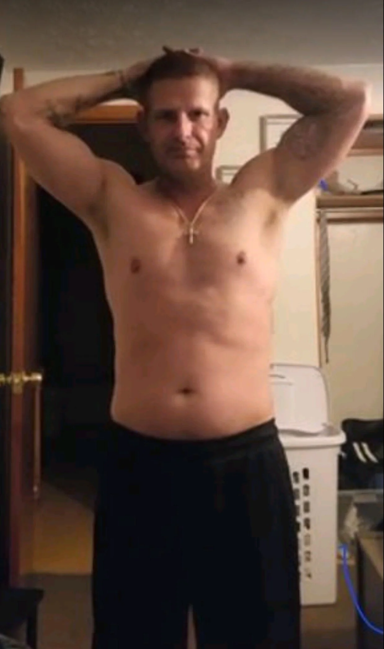XXX Porn Photo of Nude waytoofreaky4you 2