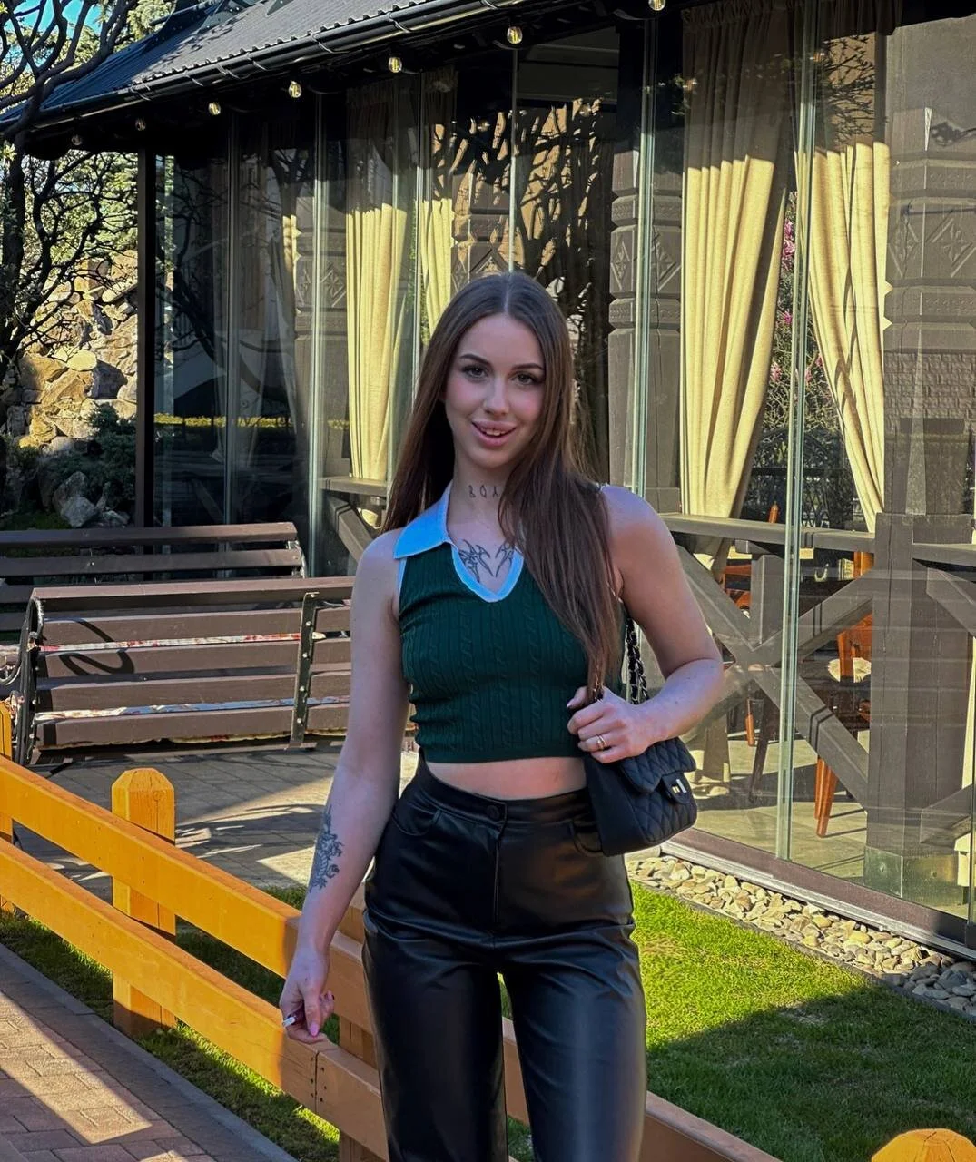 XXX Porn Photo of Nude IsabelleDiorr 35