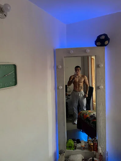 XXX Porn Photo of Nude strongboy_ 3