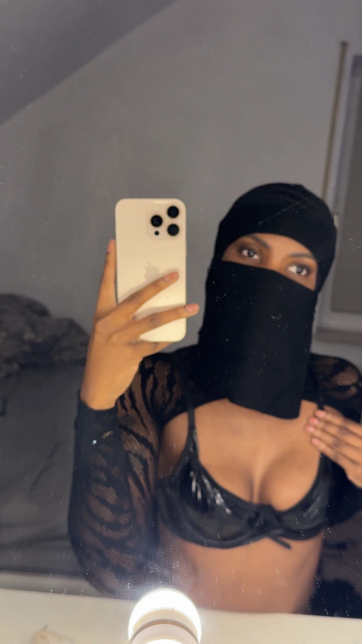 XXX Porn Photo of Nude KiaraAmara 1
