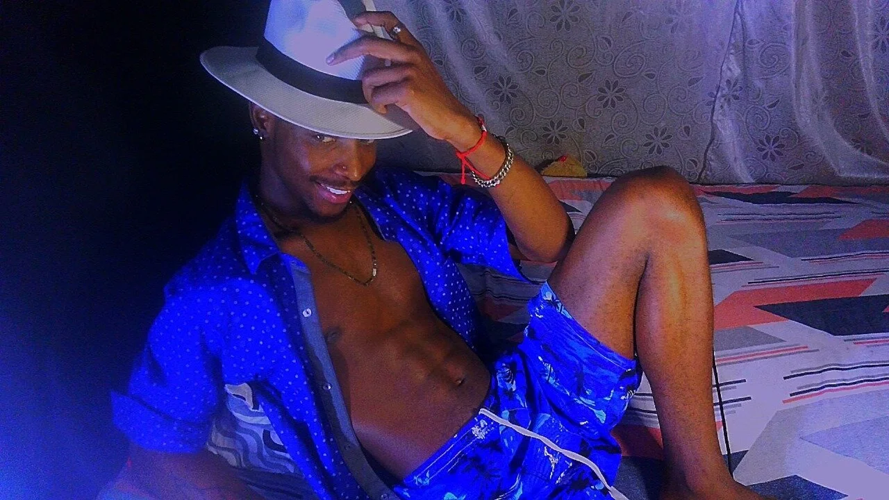 XXX Porn Photo of Nude Aroonsexyboy 1