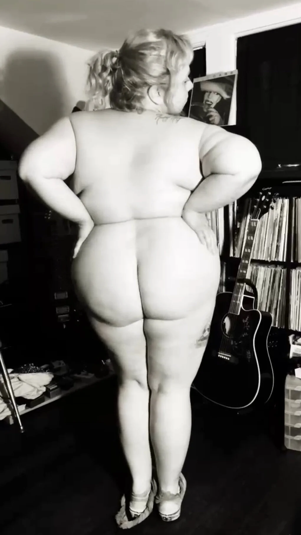 XXX Porn Photo of Nude SleazeLouize 3