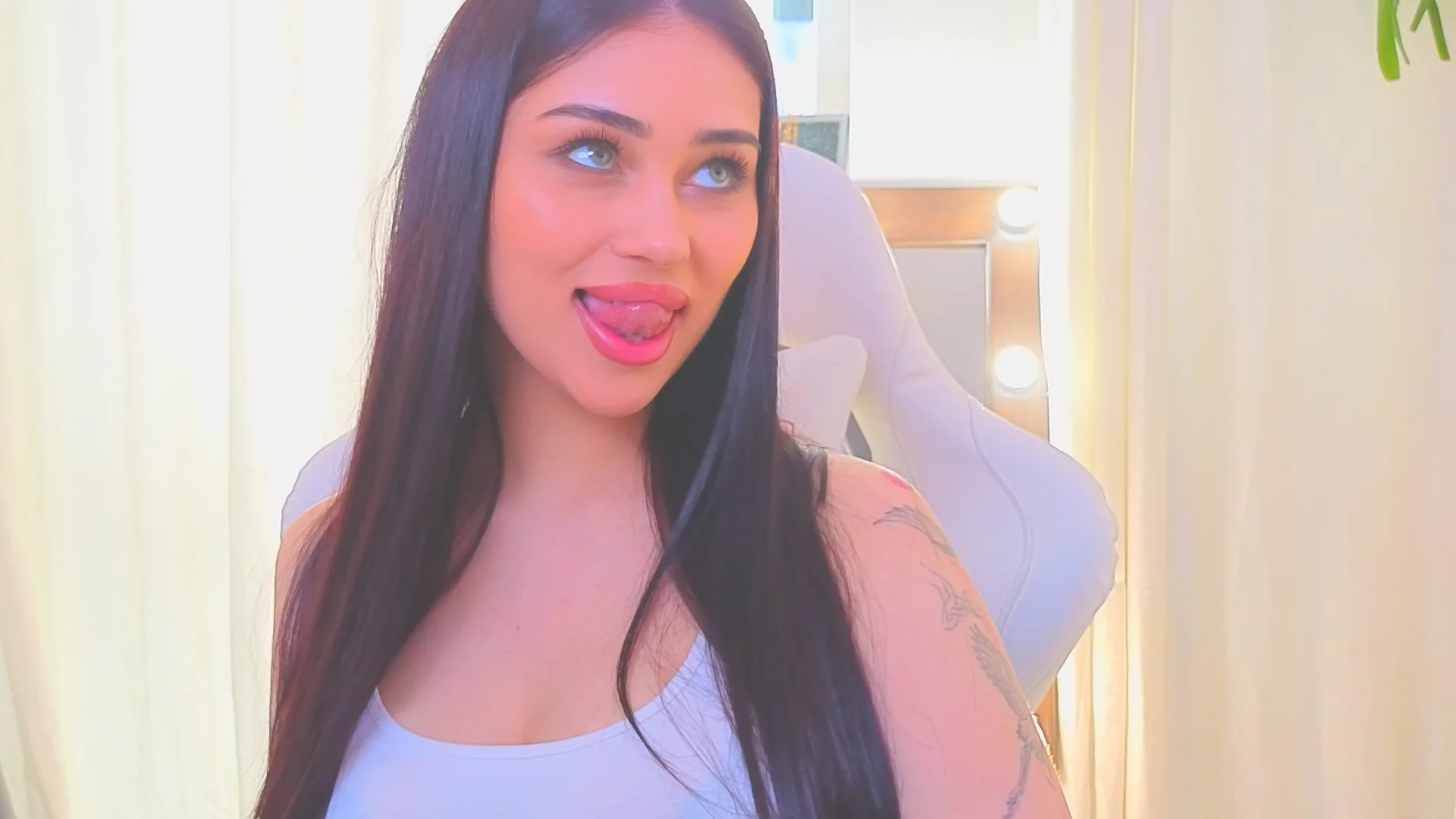 XXX Porn Photo of Nude Sofia_Plump 81