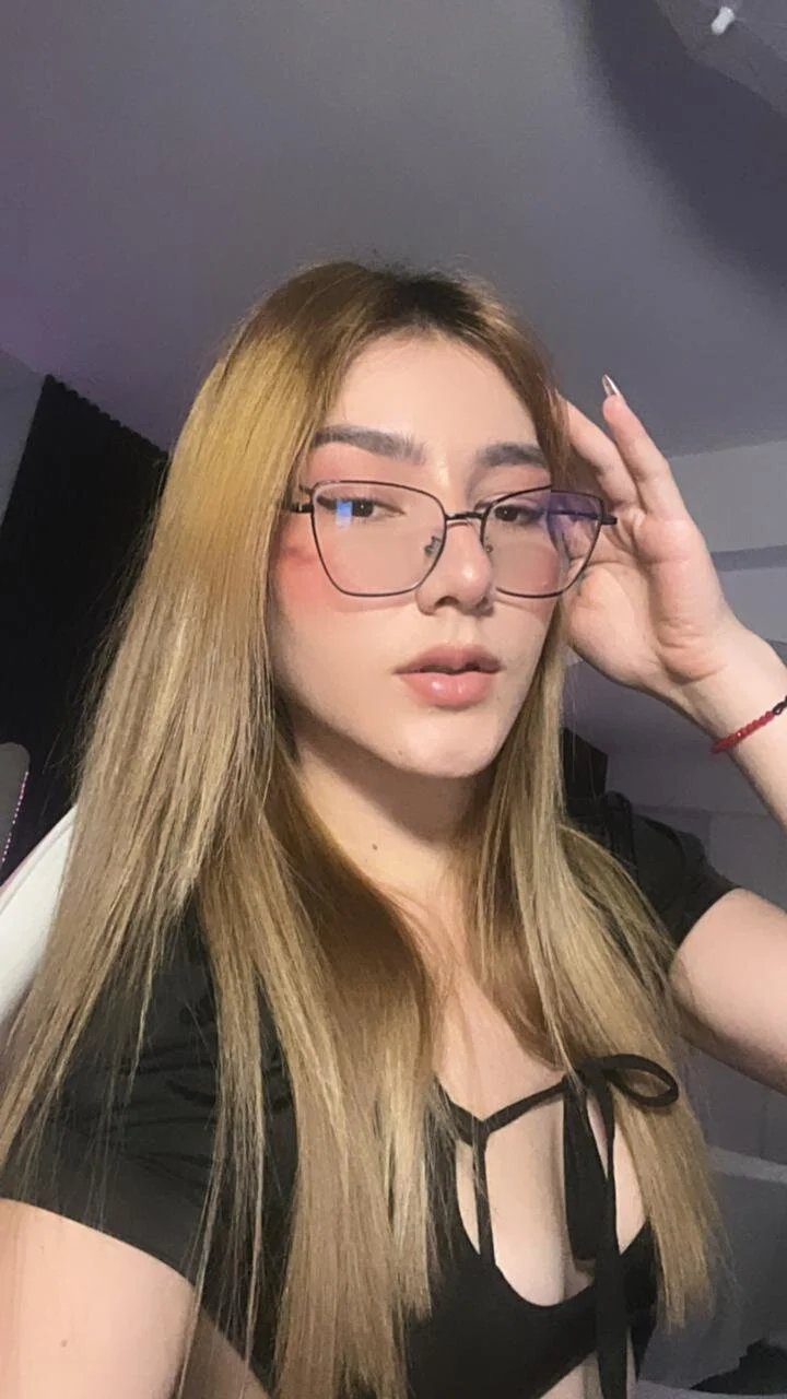 XXX Porn Photo of Nude Ivonne_wett 5