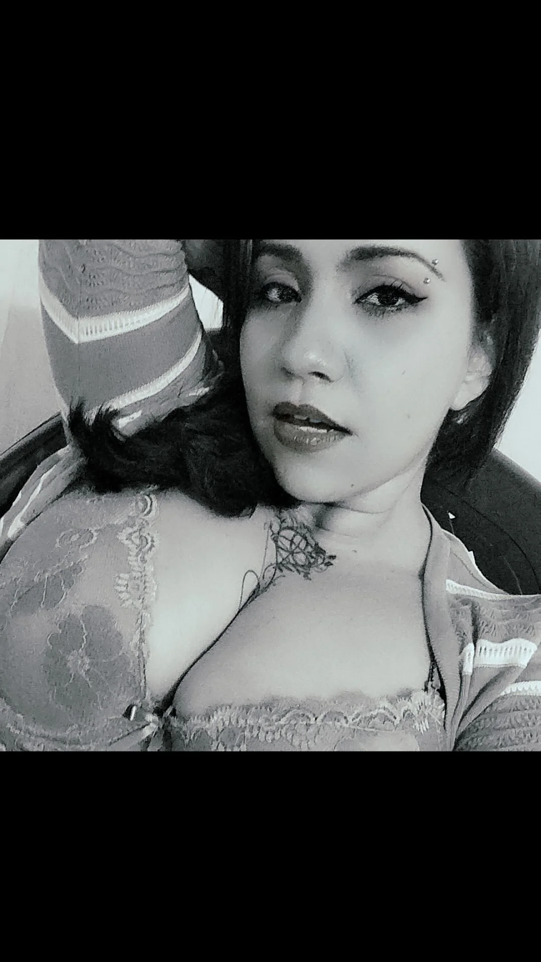 XXX Porn Photo of Nude ori_whore 4