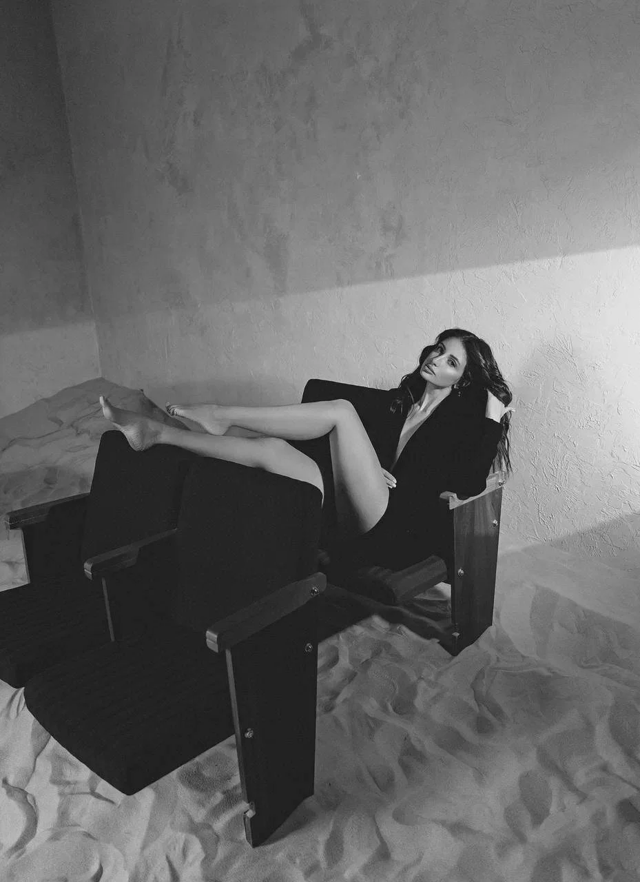 XXX Porn Photo of Nude Jule_Helen 8
