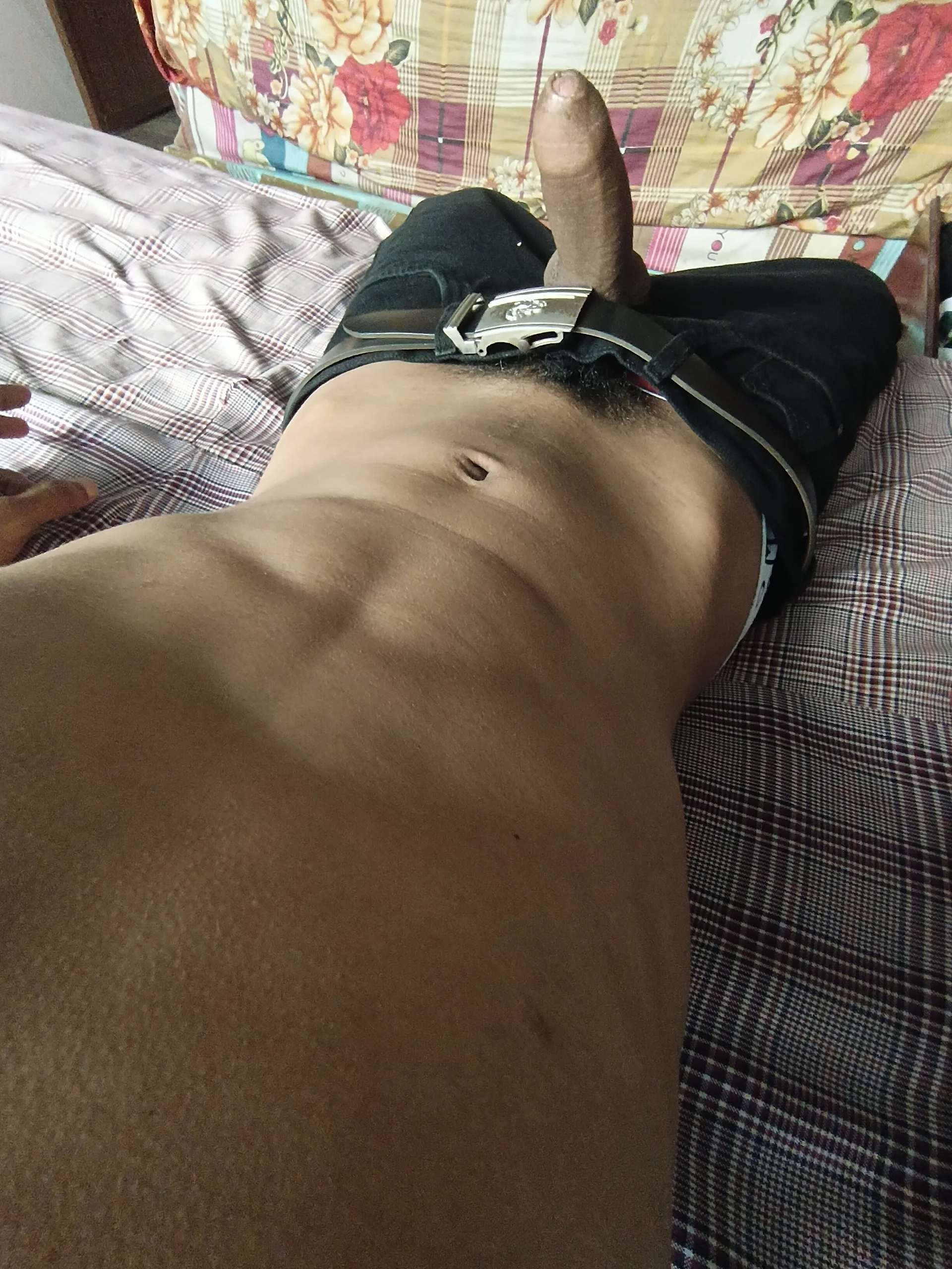 XXX Porn Photo of Nude ElJohan5 4