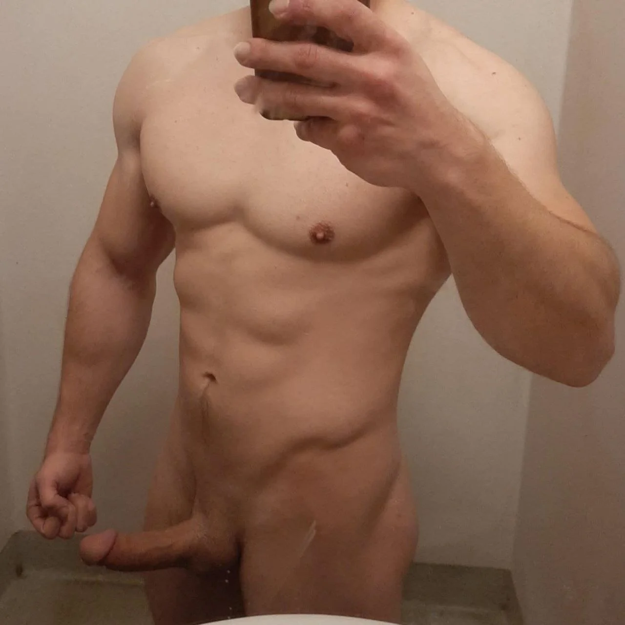 XXX Porn Photo of Nude Mclozzz 1