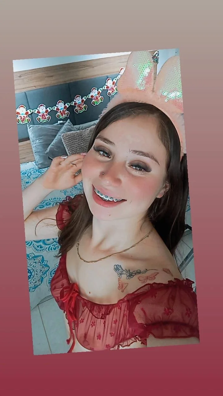 XXX Porn Photo of Nude Ariana18_b 2