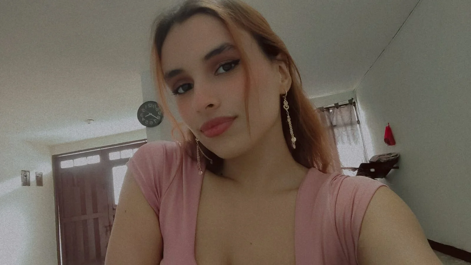 XXX Porn Photo of Nude triana_crimson 5