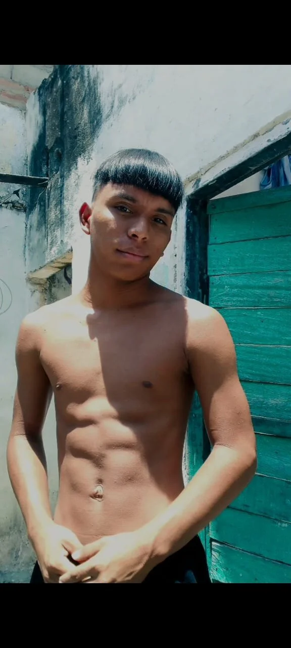 XXX Porn Photo of Nude tyler_twink_boy 1