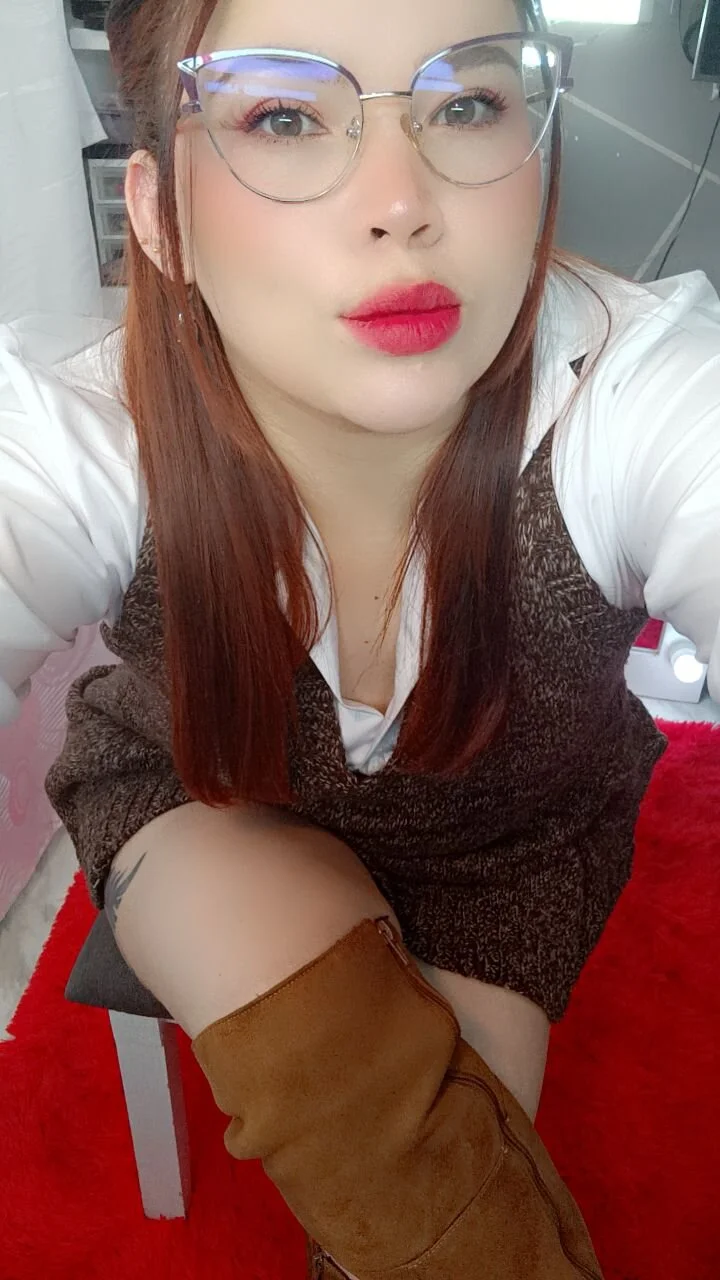 XXX Porn Photo of Nude sweet_charlot 3