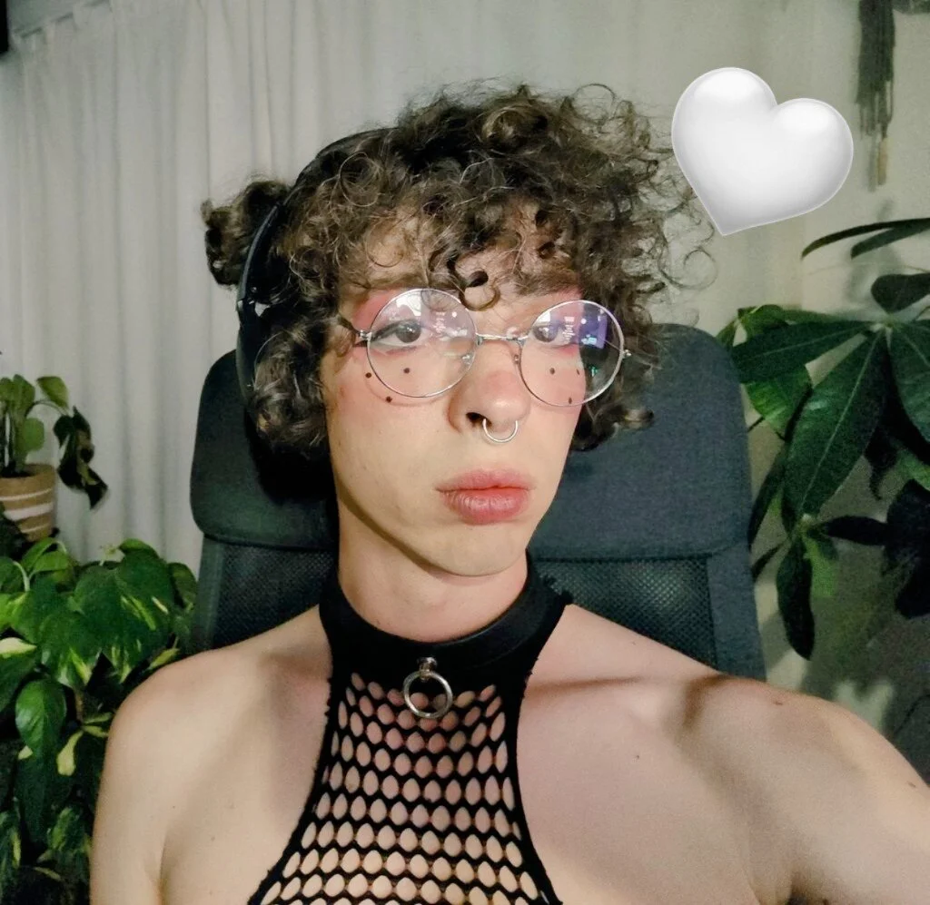 XXX Porn Photo of Nude space_emma 3