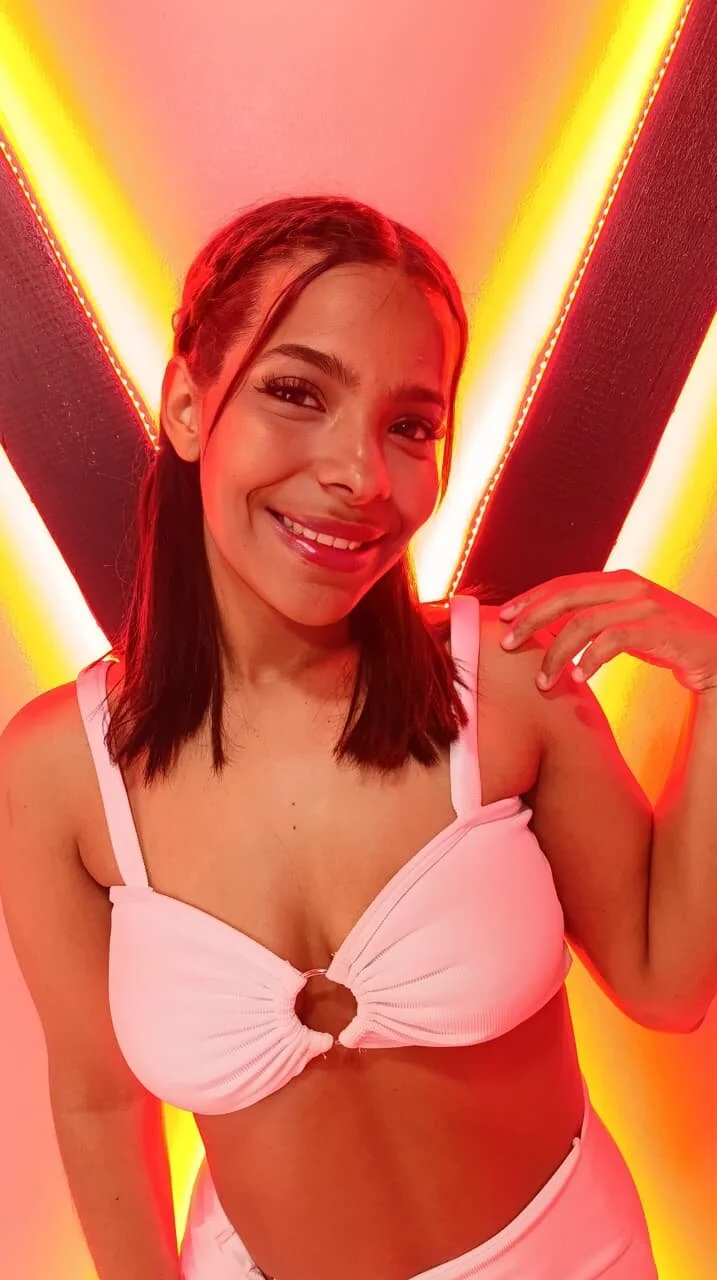 XXX Porn Photo of Nude Fernanda_Brown19 3