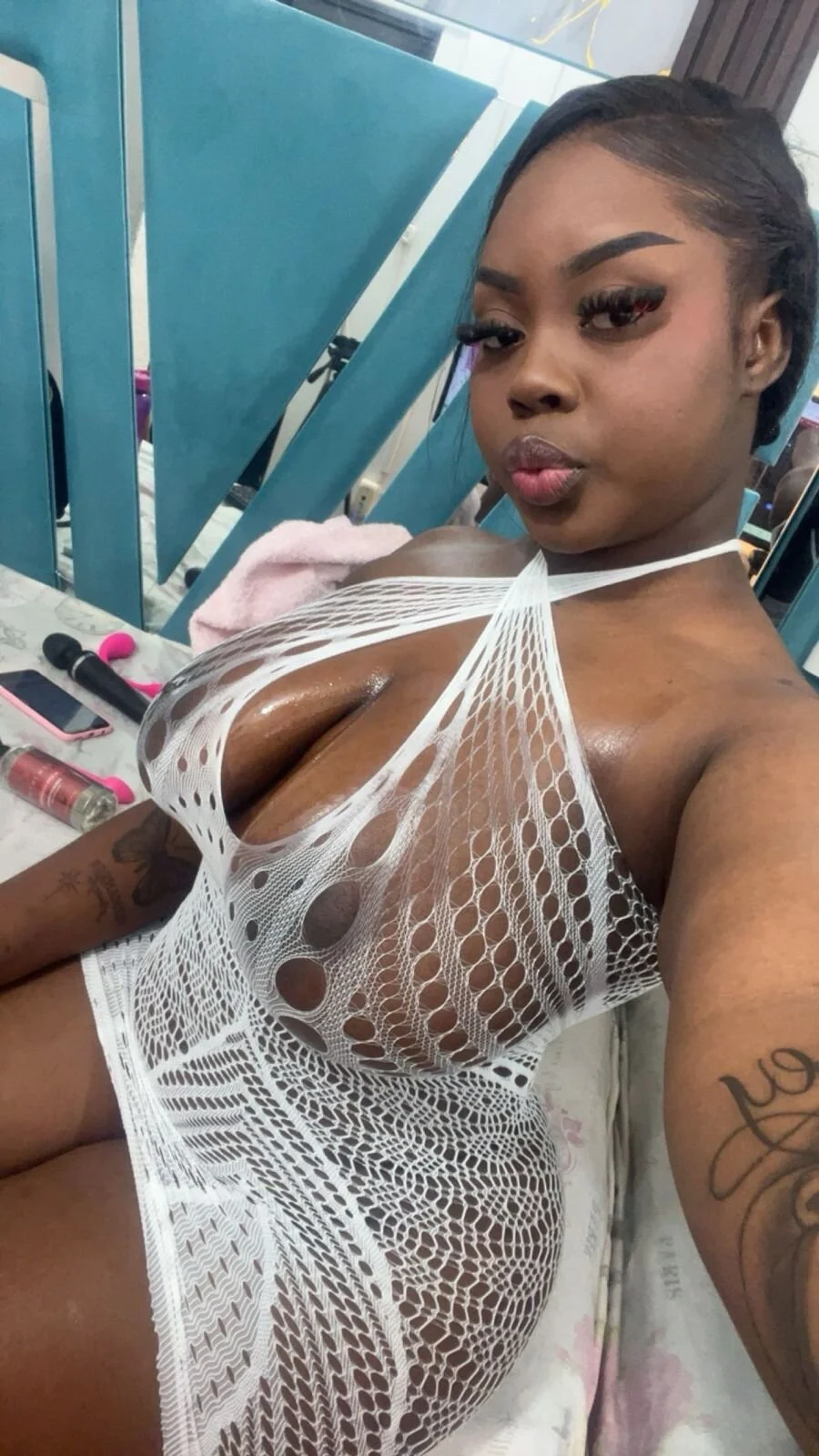 XXX Porn Photo of Nude mia_alvares 30