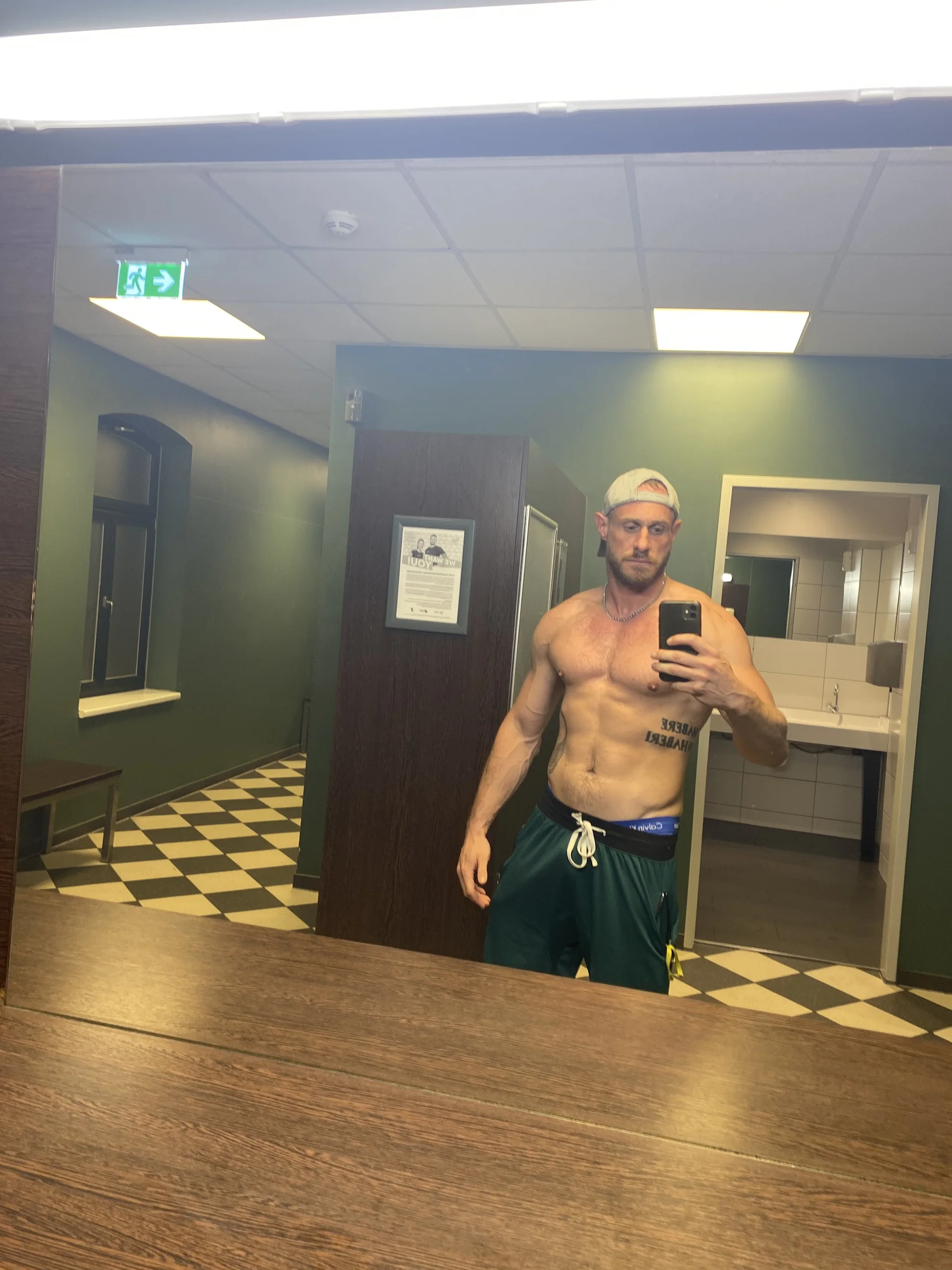 XXX Porn Photo of Nude Maxinho89 5