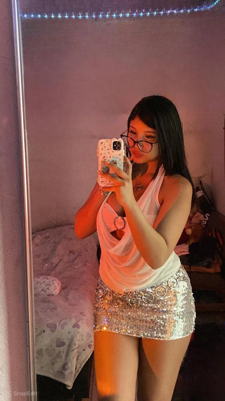 XXX Porn Photo of Nude Emmari_Dolly 4
